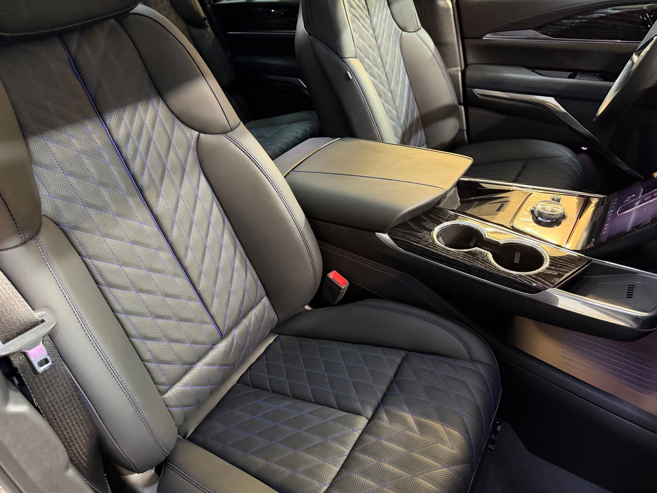 2026 Cadillac Escalade IQ Sport - Photo 58