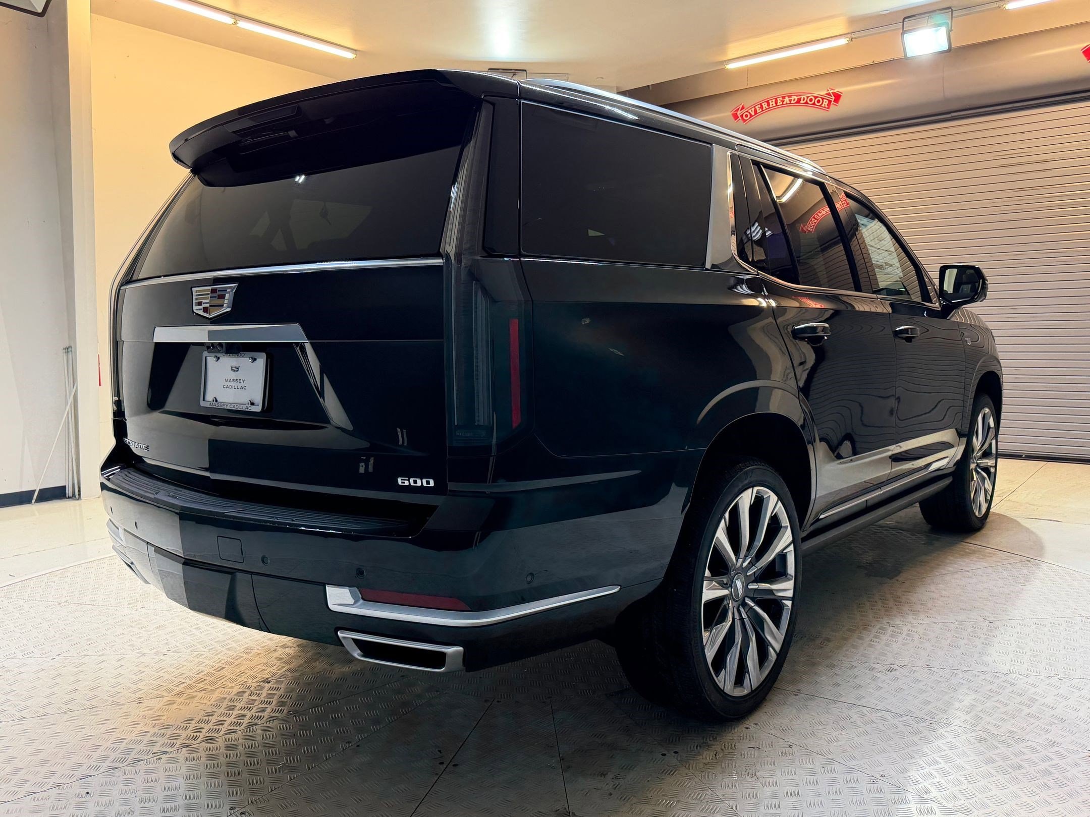 2026 Cadillac Escalade Luxury - Photo 7
