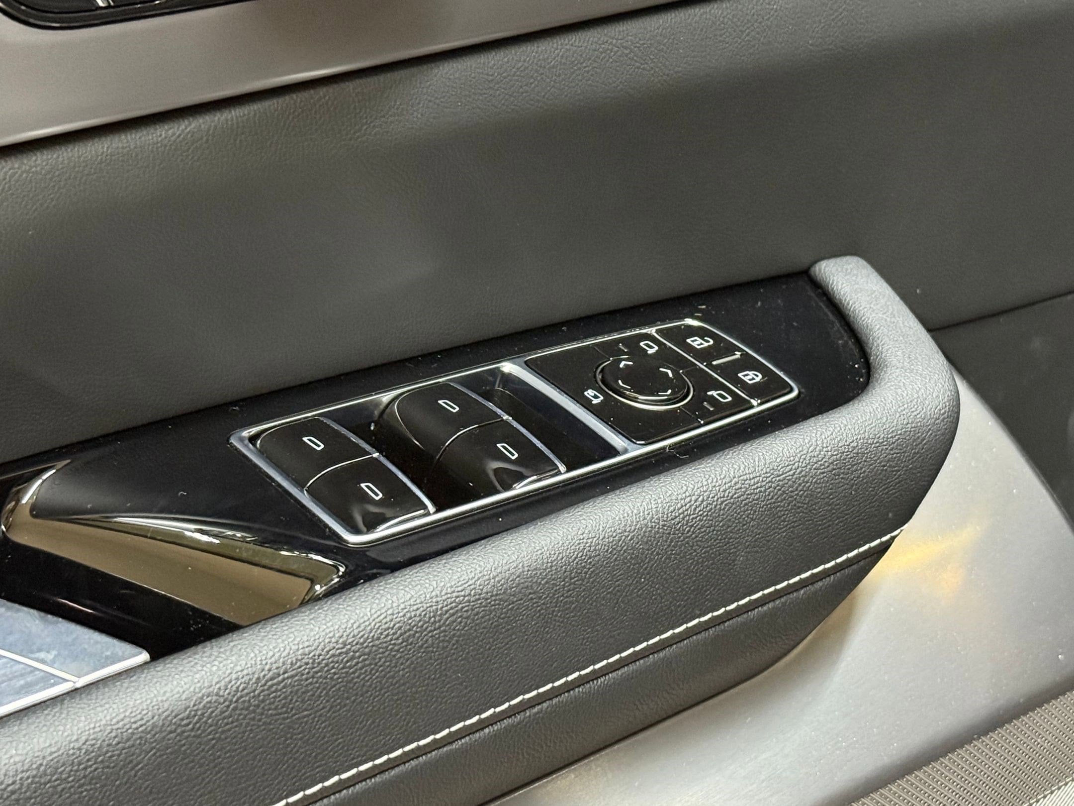 2026 Cadillac VISTIQ Luxury - Photo 22