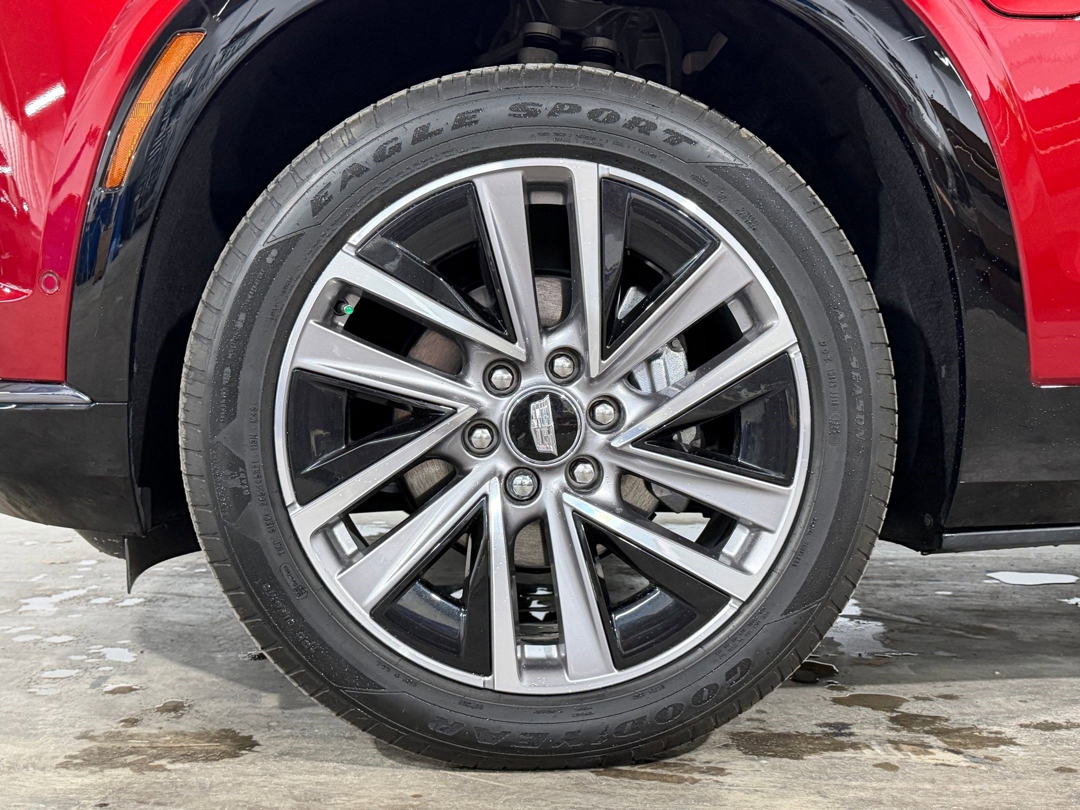 2026 Cadillac VISTIQ Sport - Photo 11