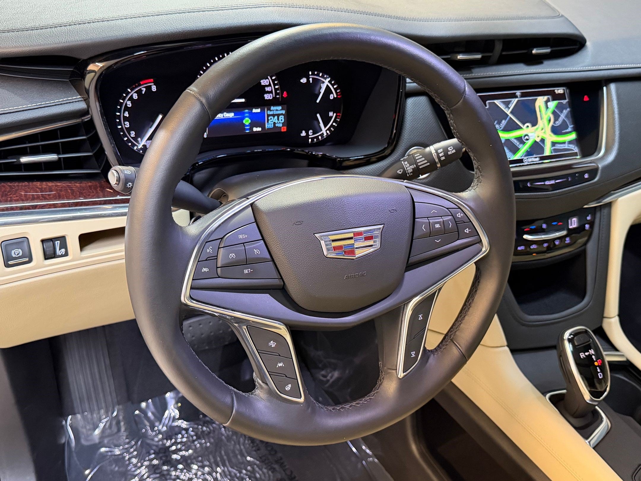 XT5 Premium Luxury FWD SUV