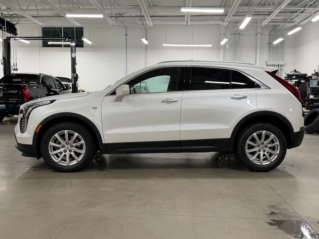 Used 2022 CADILLAC XT4 Luxury SUV