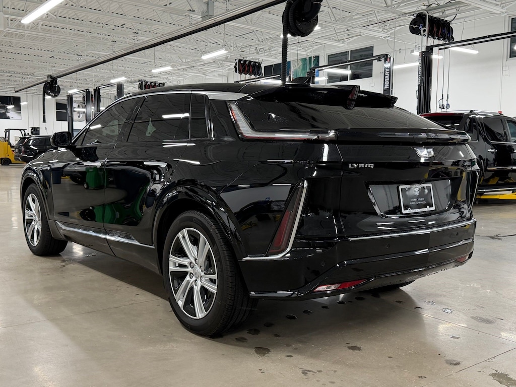Used 2024 CADILLAC LYRIQ Tech SUV