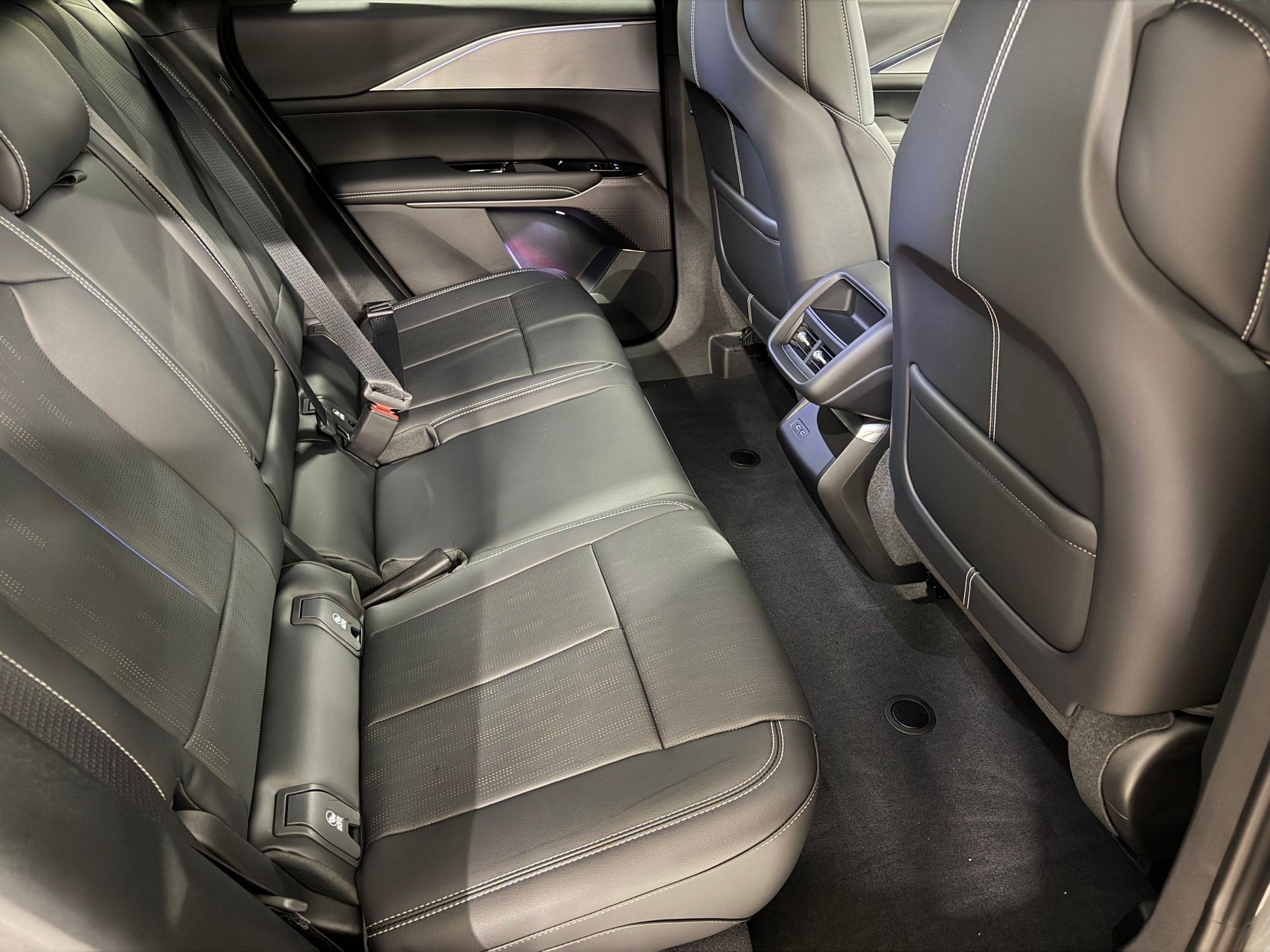2027 Cadillac LYRIQ Sport - Photo 47