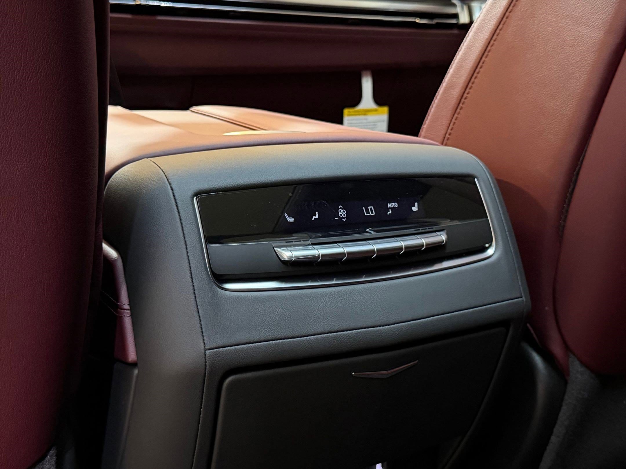 2026 Cadillac Escalade Luxury - Photo 51