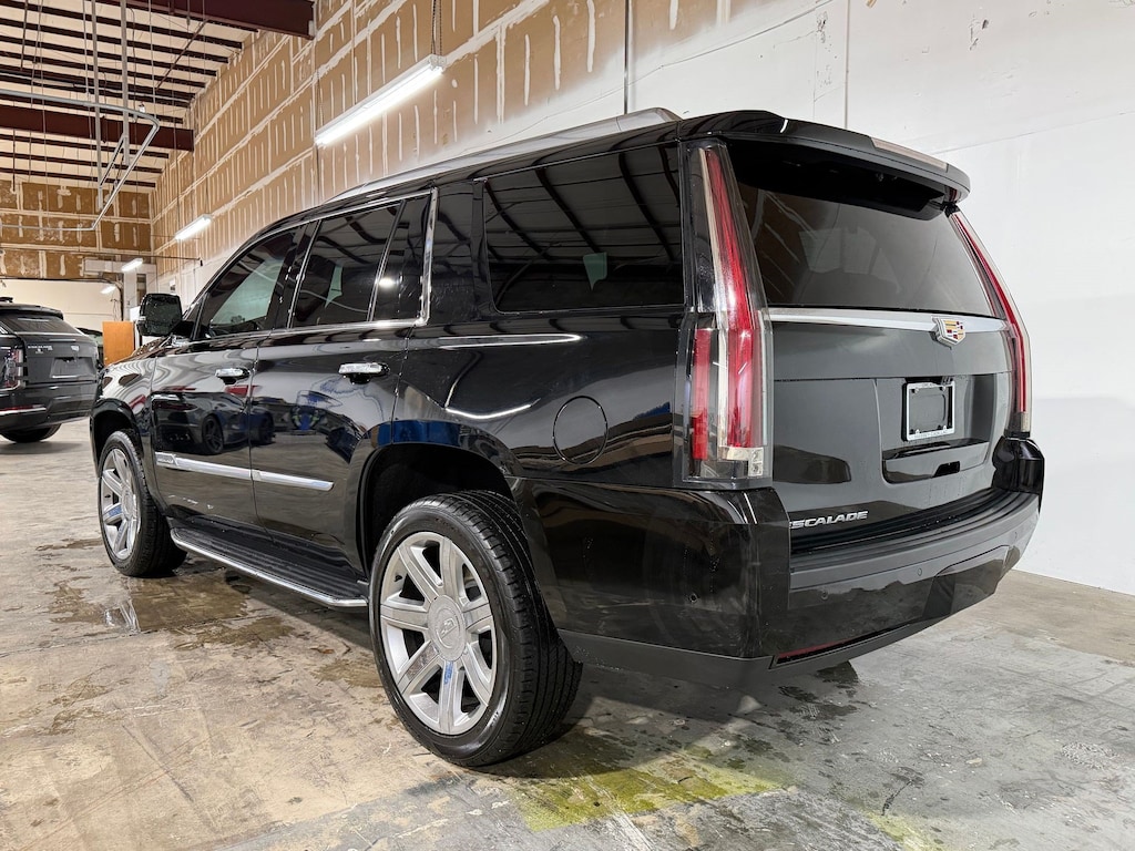 Used 2019 CADILLAC Escalade Premium Luxury SUV