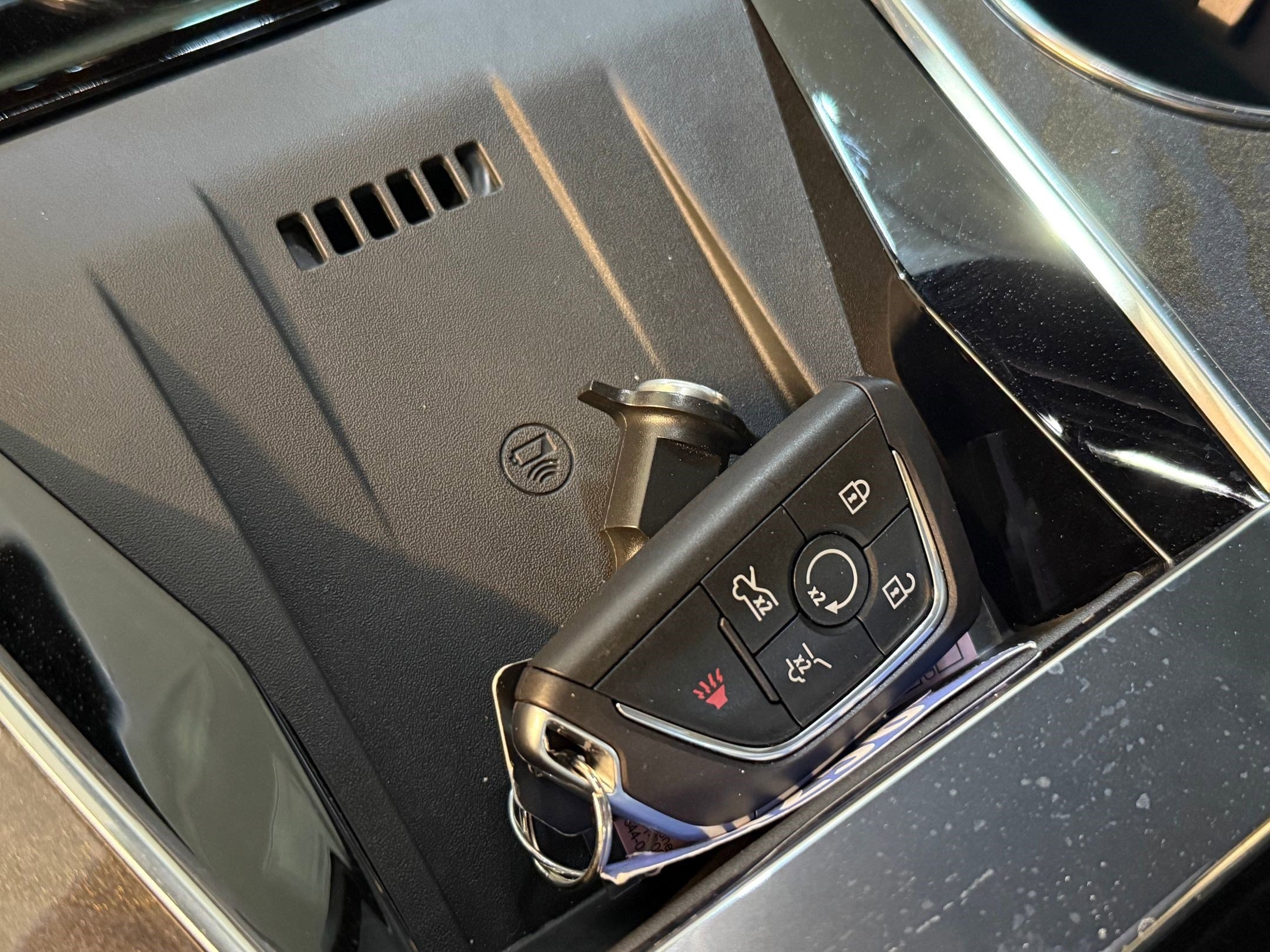 2025 Cadillac Escalade IQ Sport 2 - Photo 45