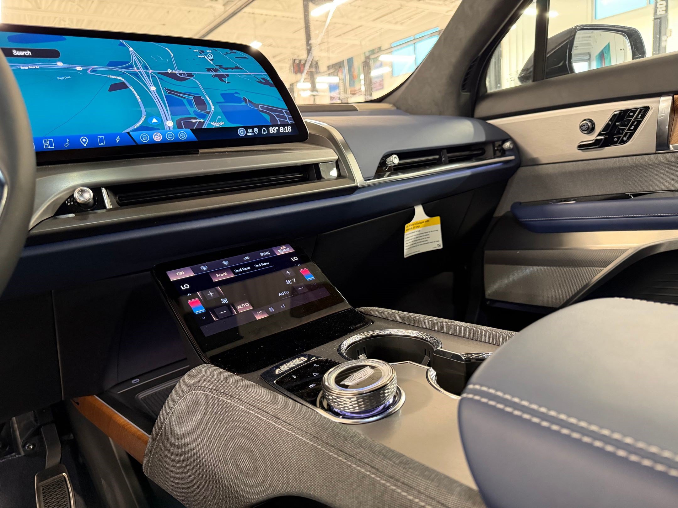 2026 Cadillac VISTIQ Premium Luxury - Photo 36