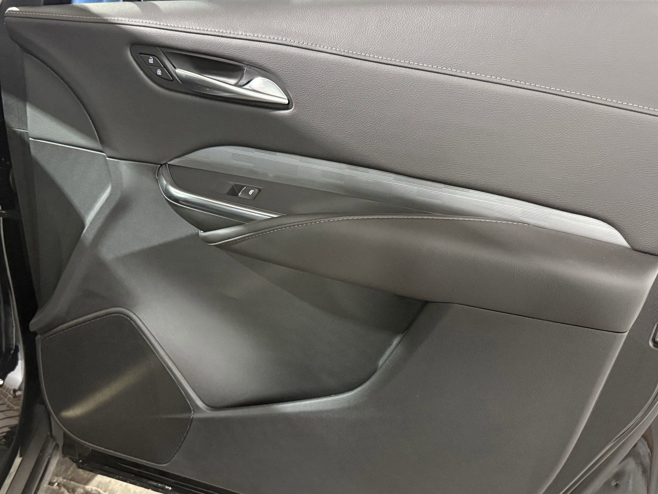 2025 Cadillac XT4 Premium Luxury - Photo 44