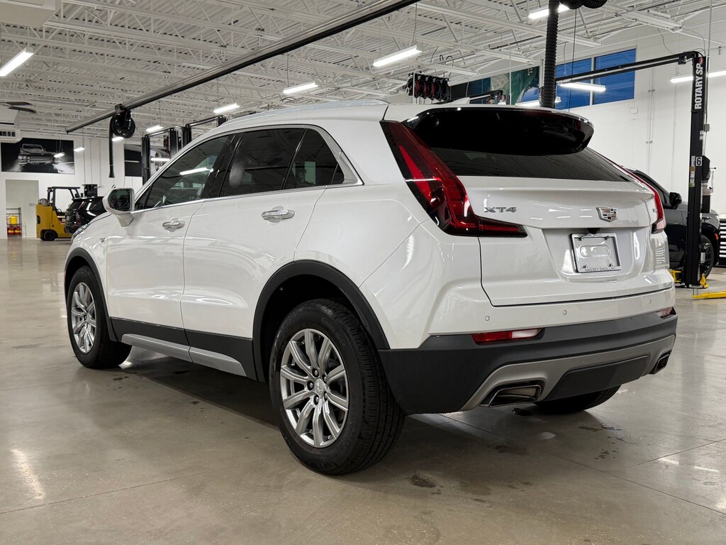Used 2020 CADILLAC XT4 FWD Premium Luxury SUV