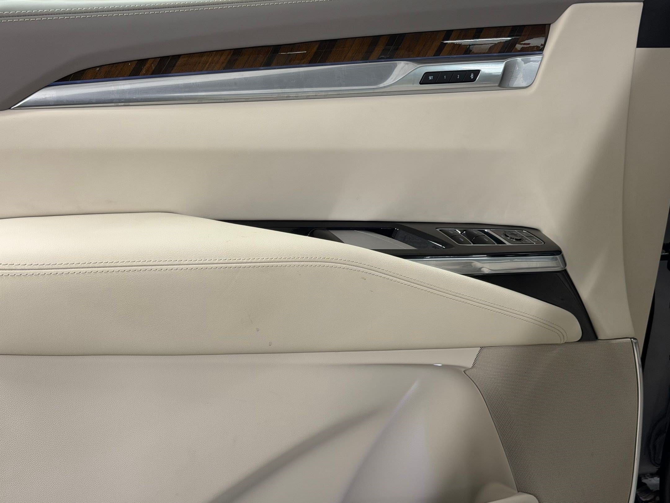 2026 Cadillac Escalade Platinum Sport - Photo 13