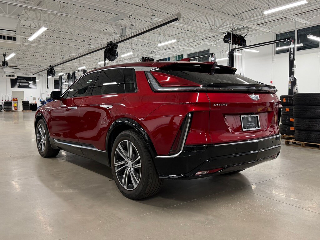 Used 2024 CADILLAC LYRIQ Luxury 1 SUV