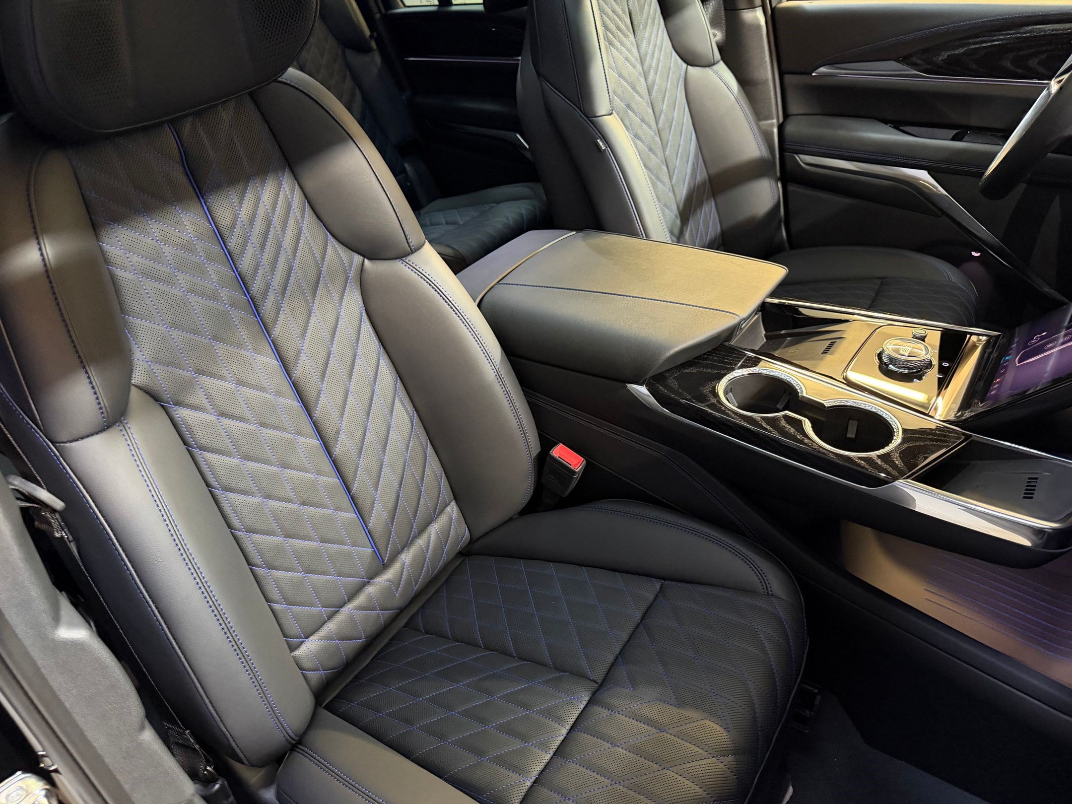 2026 Cadillac Escalade IQ Sport - Photo 59