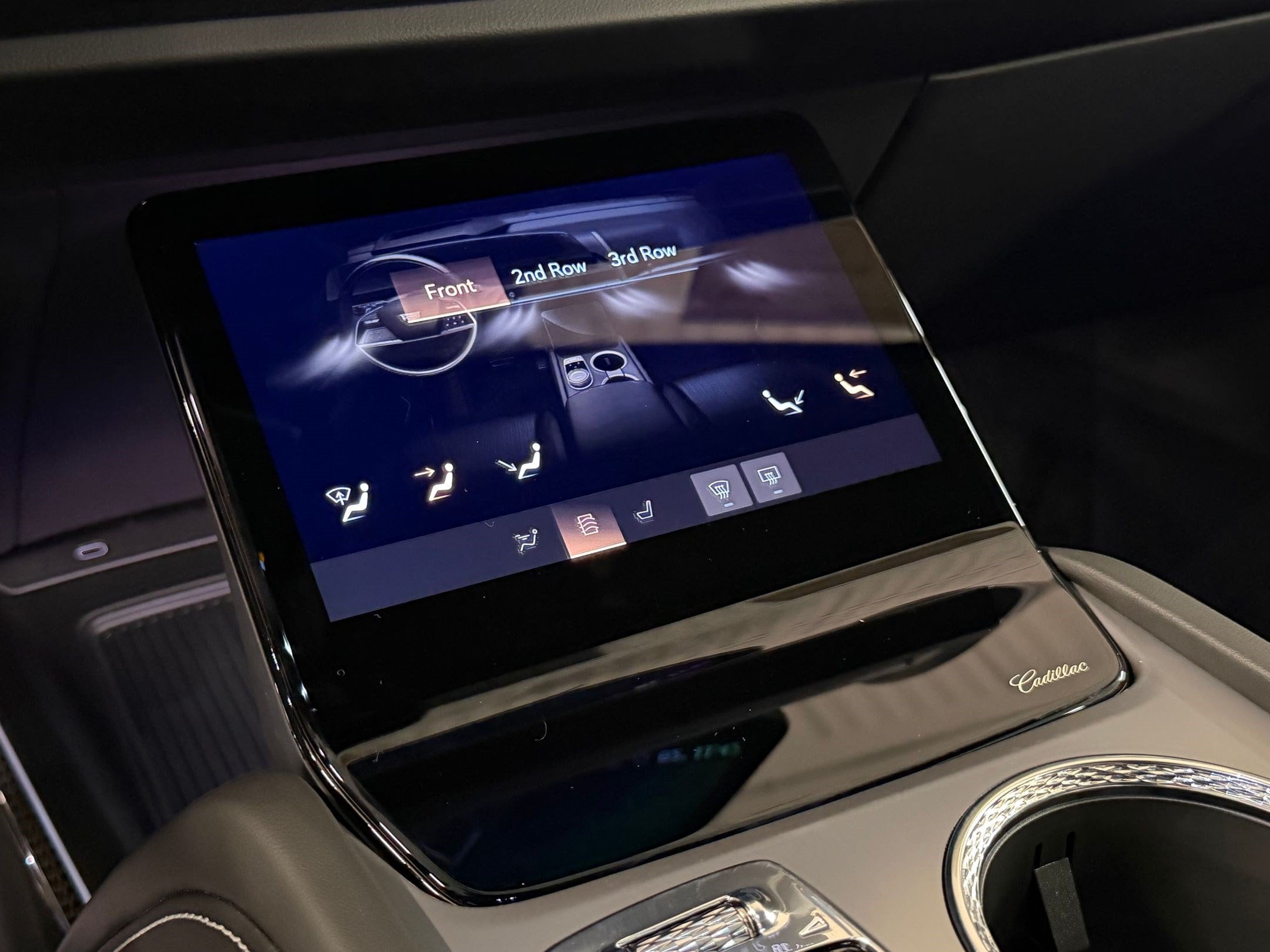 2027 Cadillac VISTIQ Sport - Photo 31