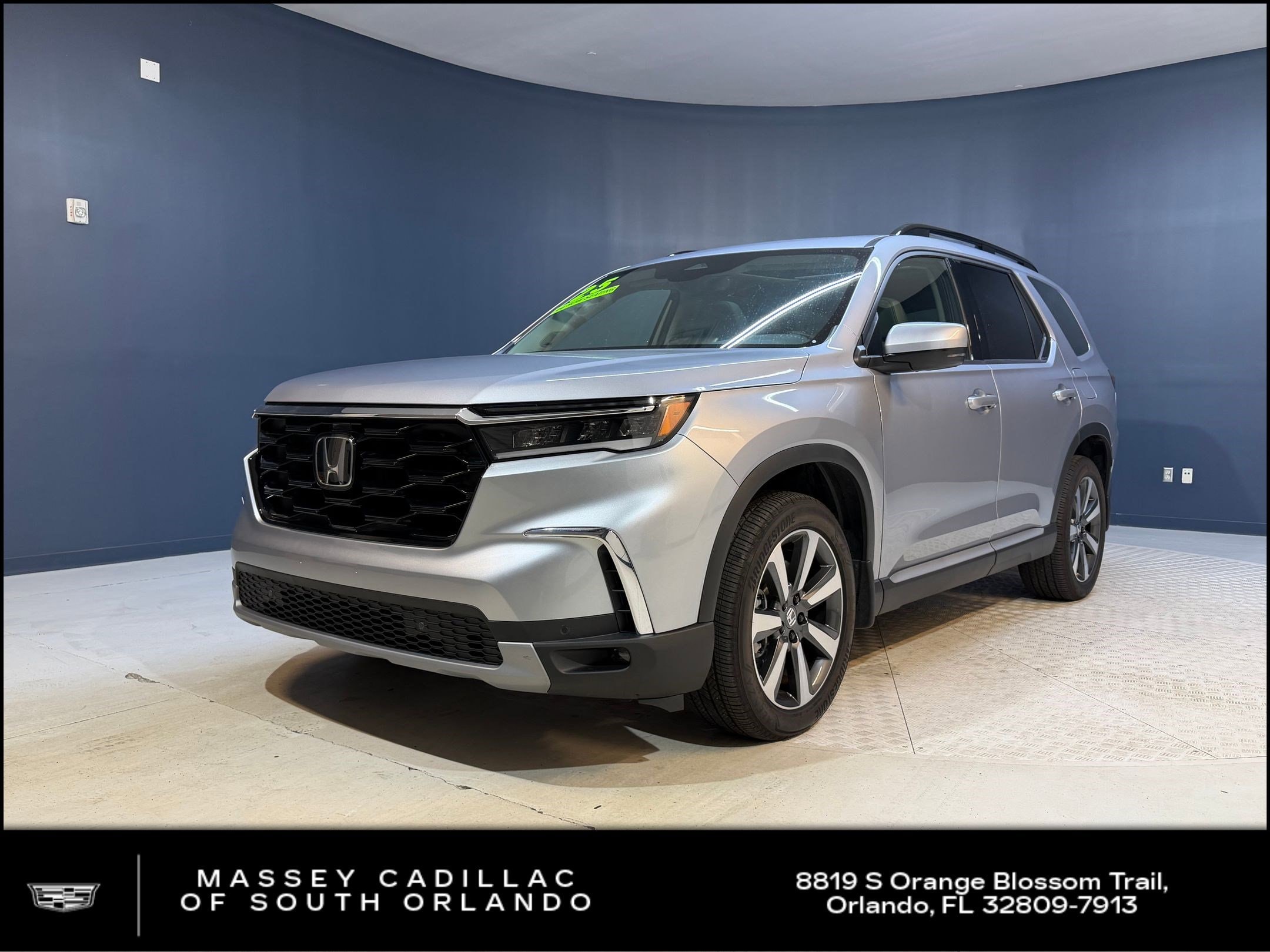 2025 Honda Pilot Touring AWD's photo