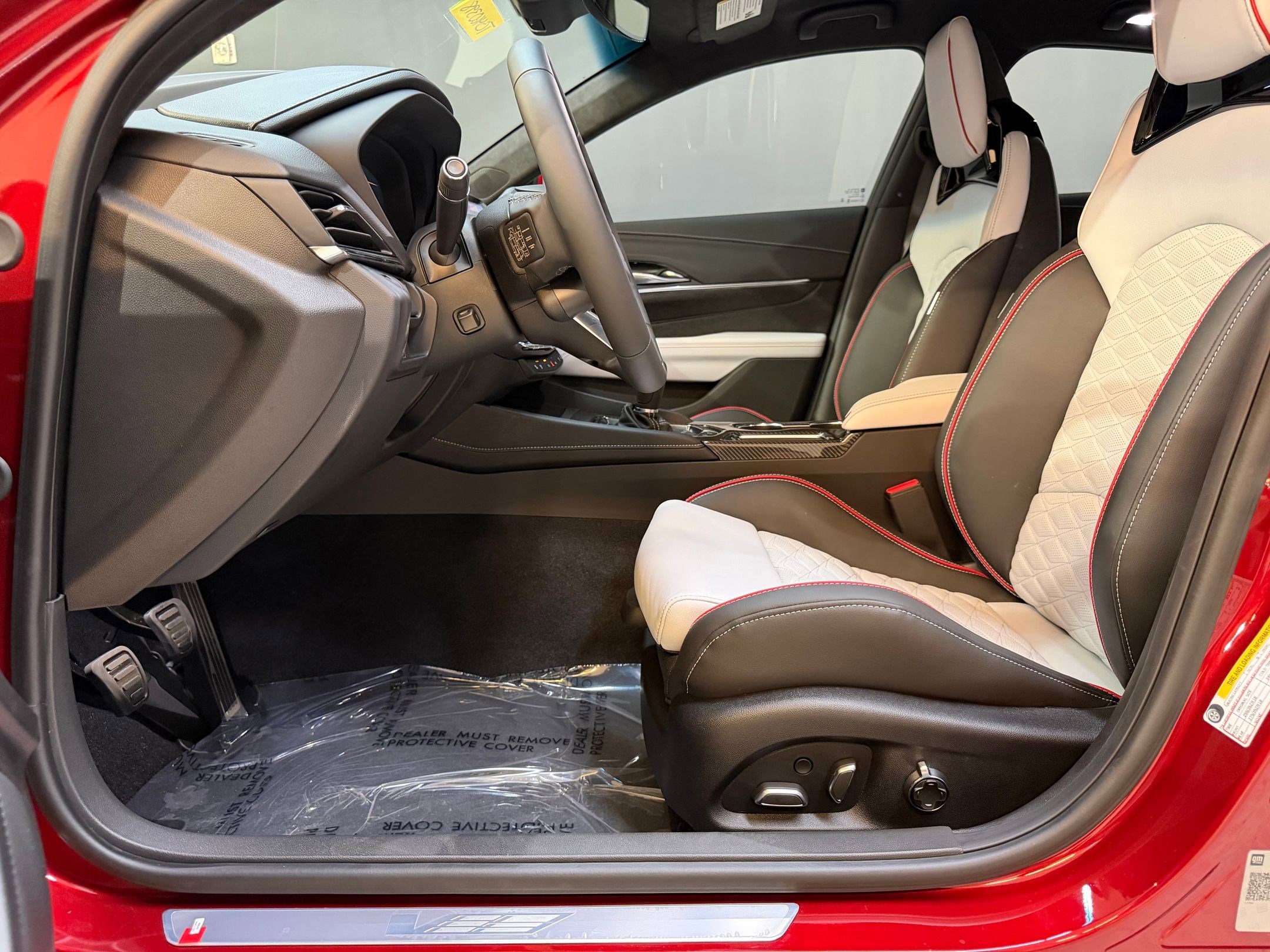 CT4-V V-Series Blackwing Sedan