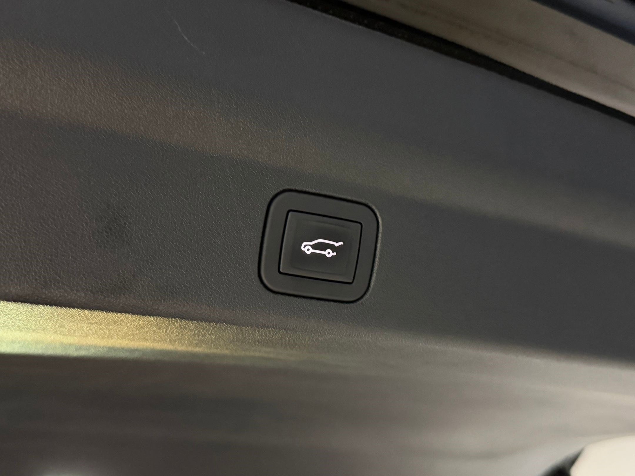 2025 Cadillac Escalade IQ Sport 1 - Photo 51