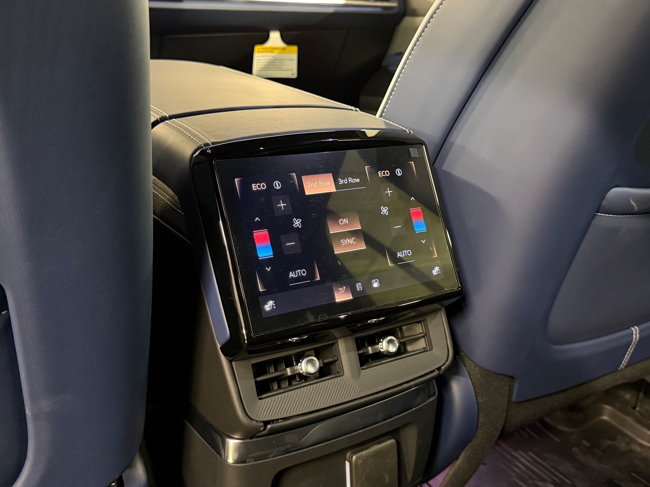 2026 Cadillac VISTIQ Premium Luxury - Photo 46
