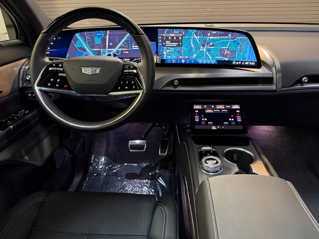 Used 2026 CADILLAC VISTIQ Sport SUV