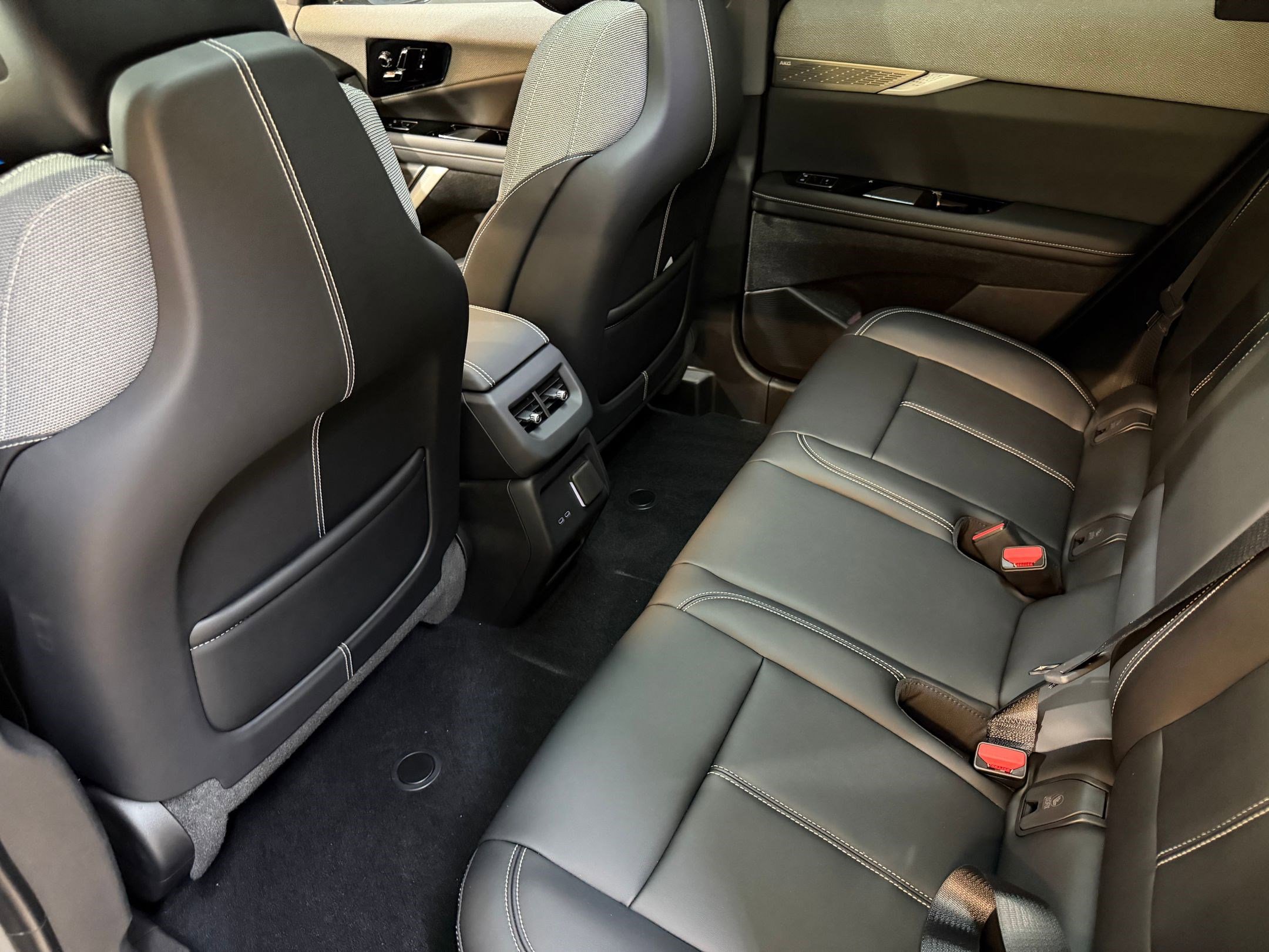 2026 Cadillac OPTIQ Sport - Photo 42