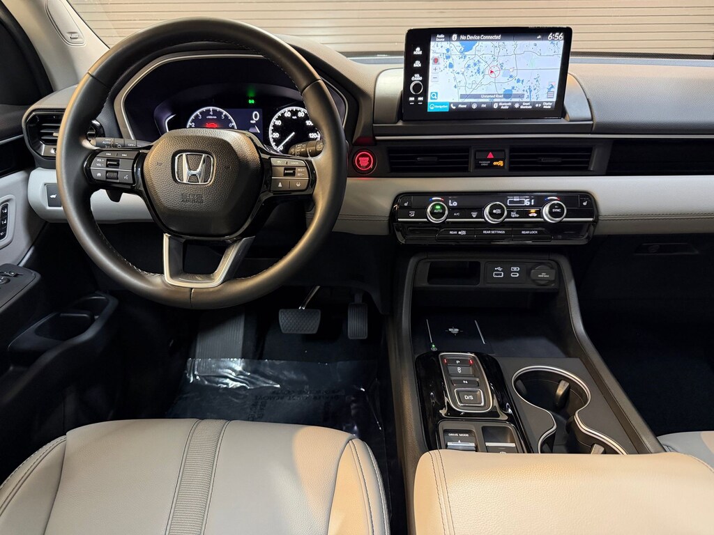 Used 2025 Honda Pilot Touring