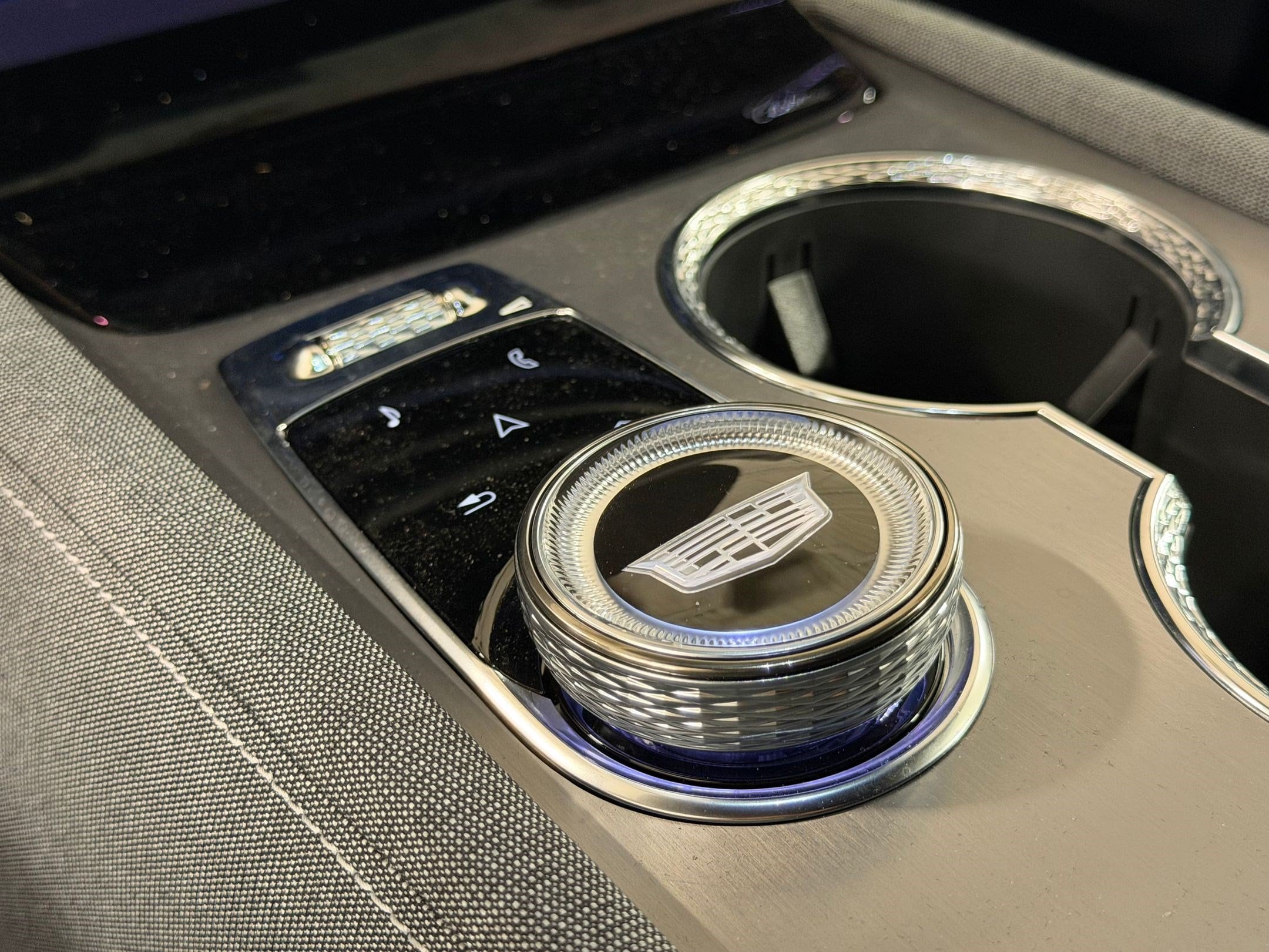 2026 Cadillac VISTIQ Premium Luxury - Photo 17
