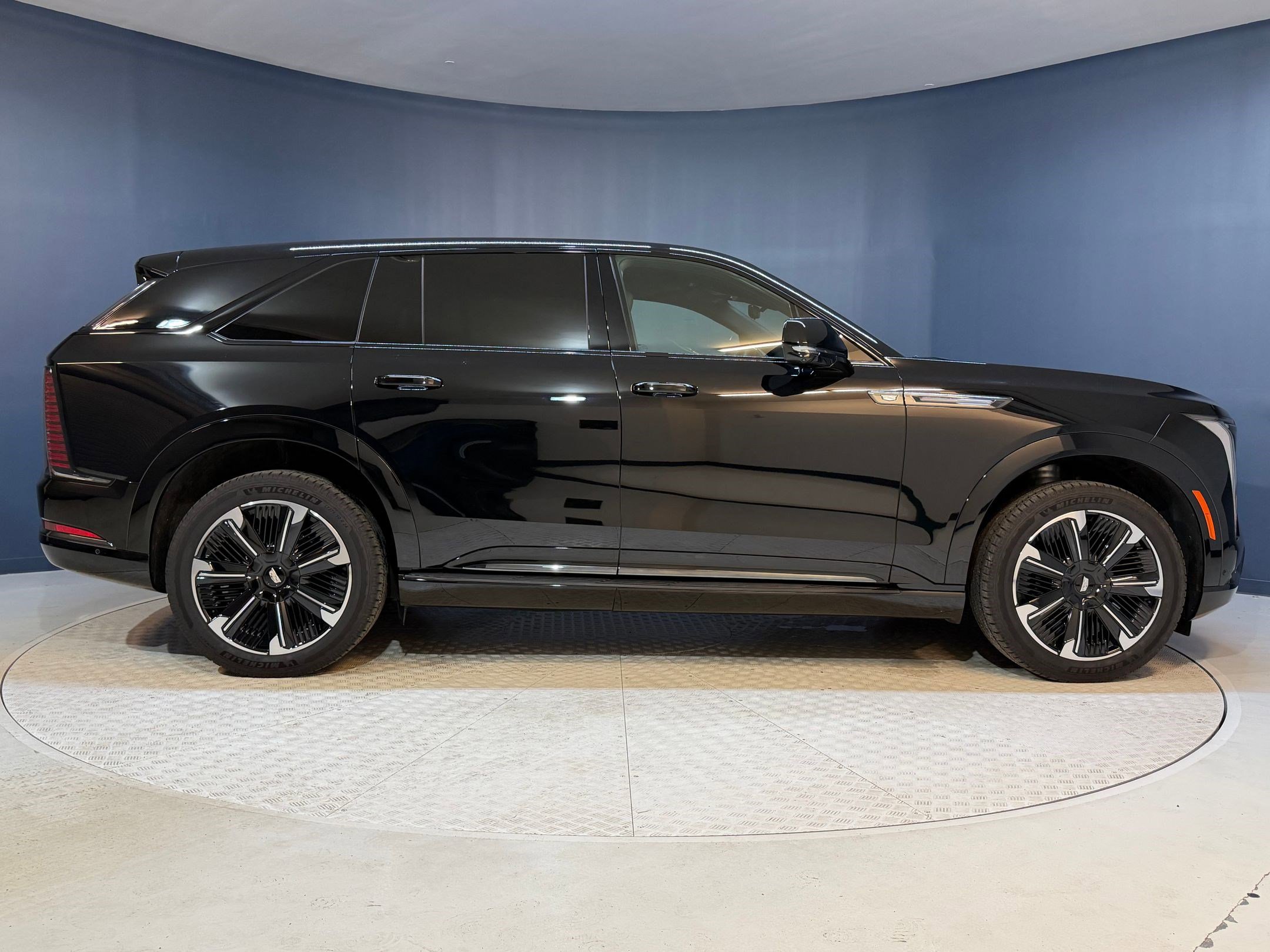 2025 Cadillac Escalade IQ Sport 1 - Photo 7