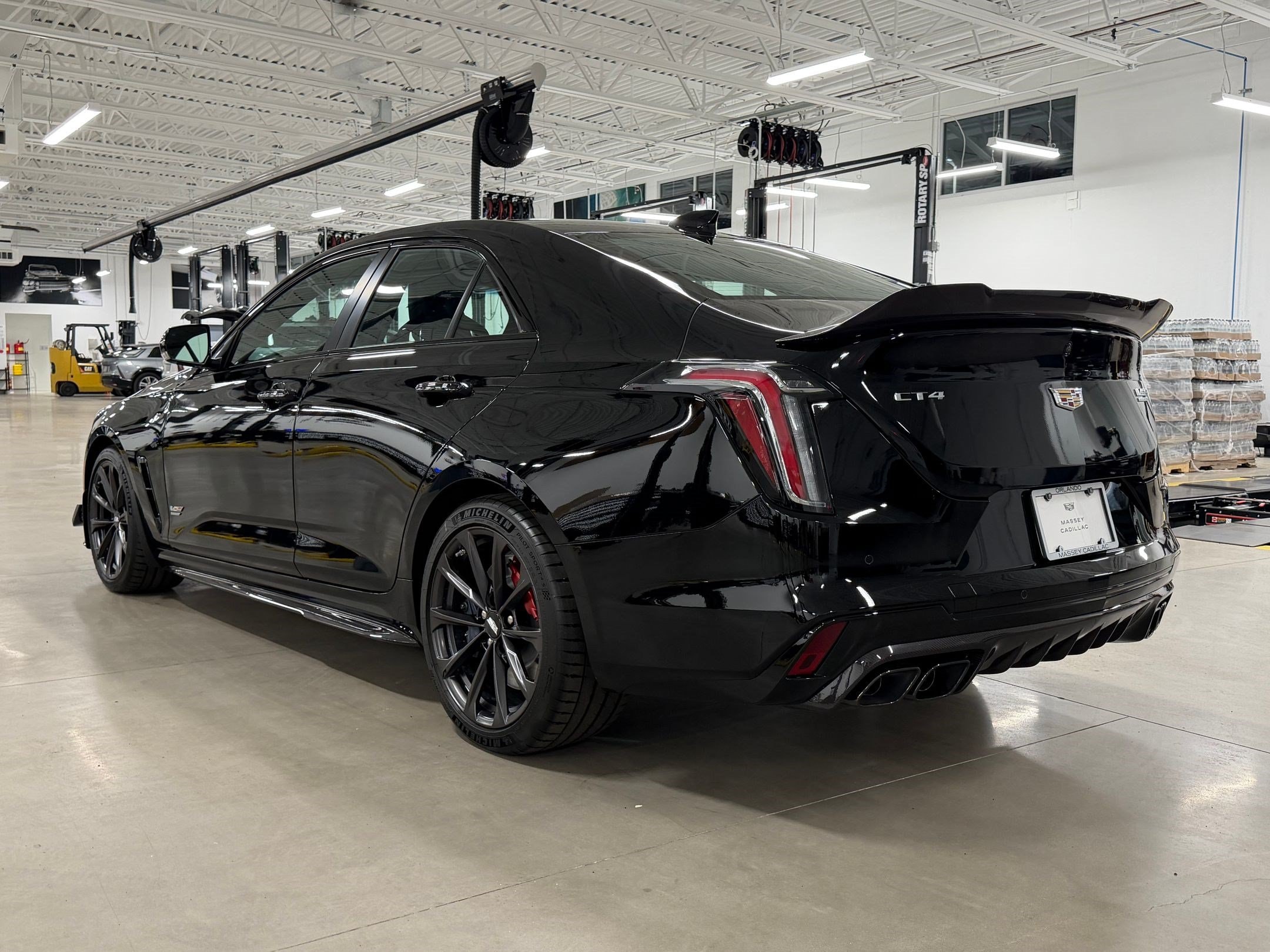 CT4-V V-Series Blackwing Sedan