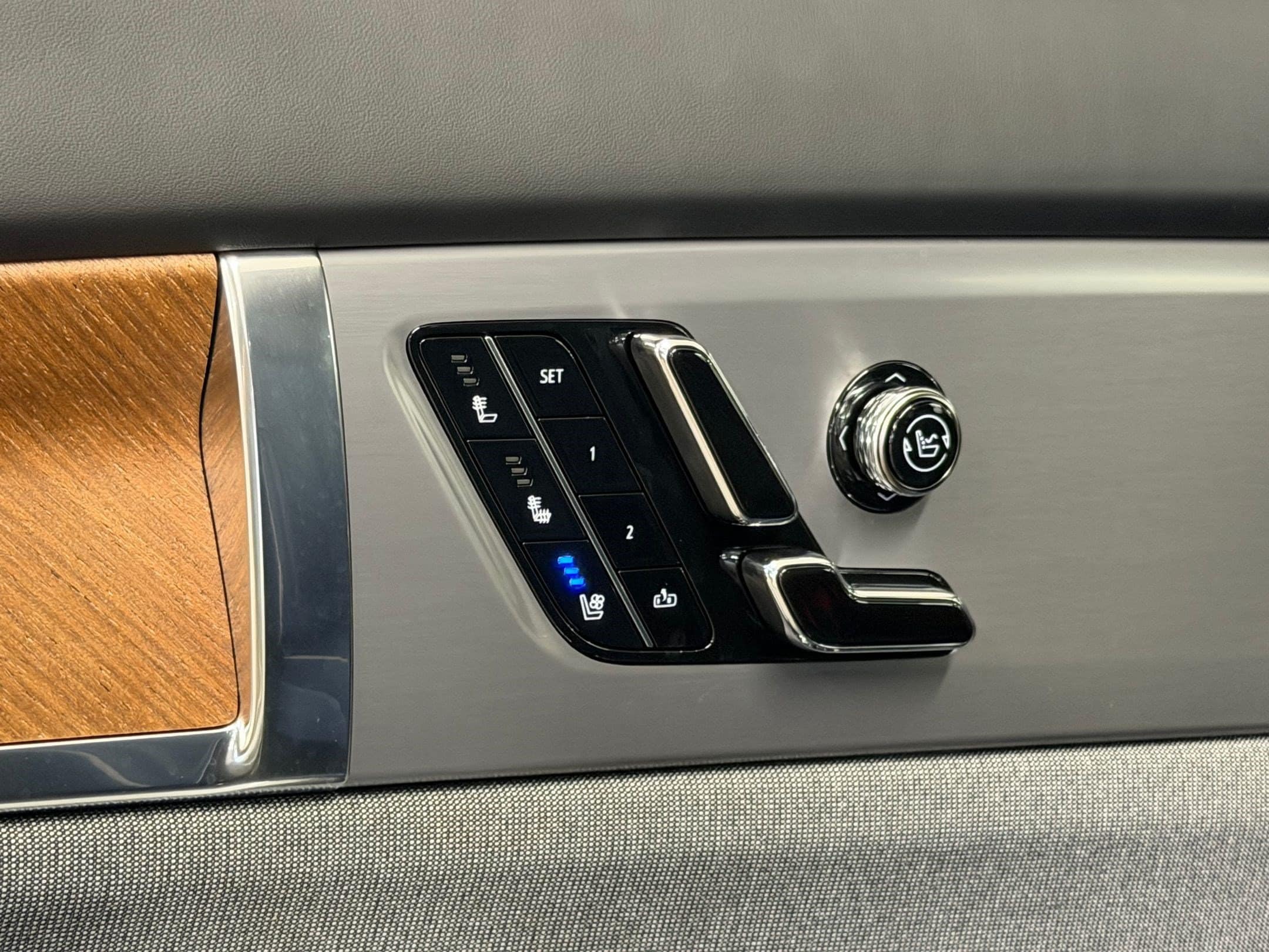 2026 Cadillac VISTIQ Premium Luxury - Photo 18