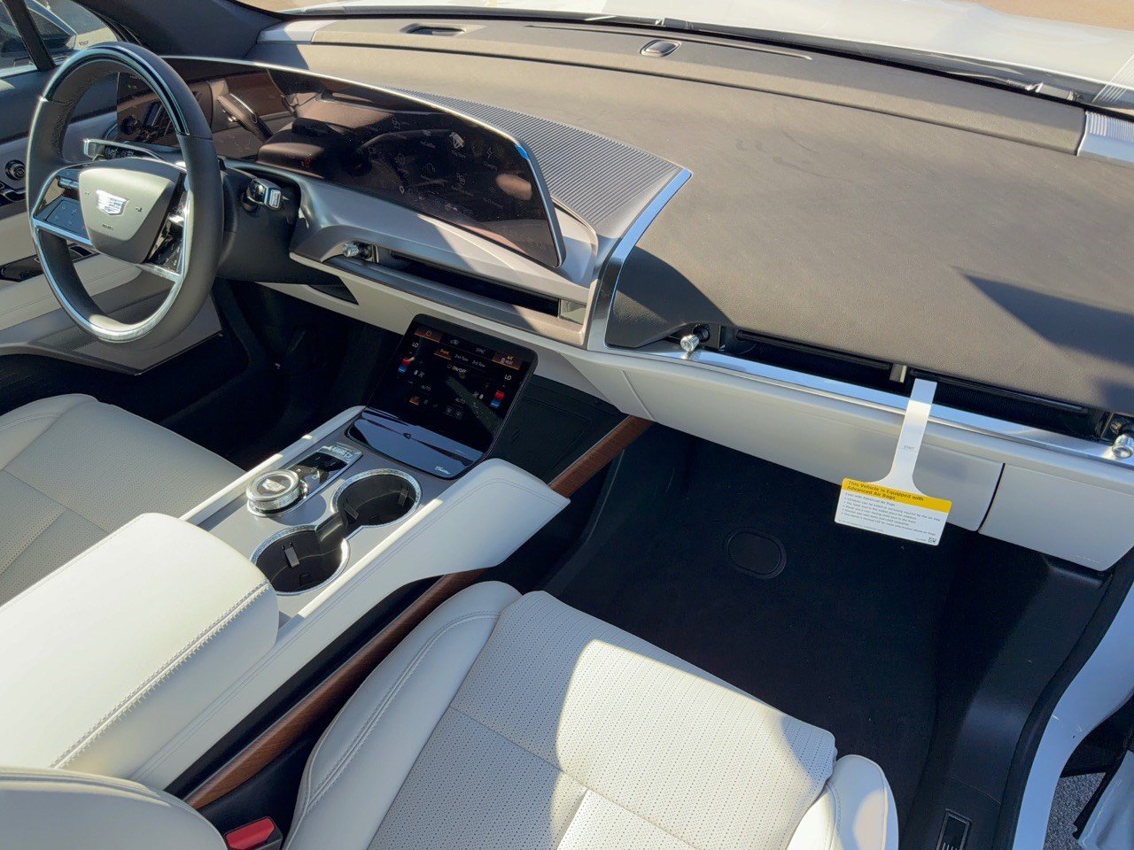 2027 Cadillac VISTIQ Sport - Photo 30