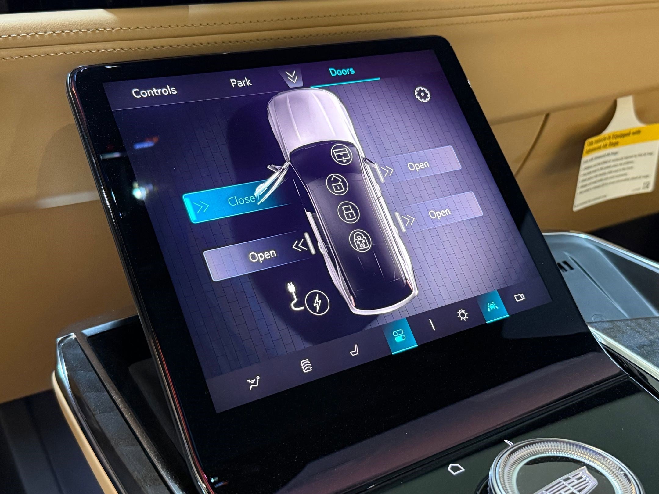 2025 Cadillac Escalade IQ Sport 2 - Photo 39