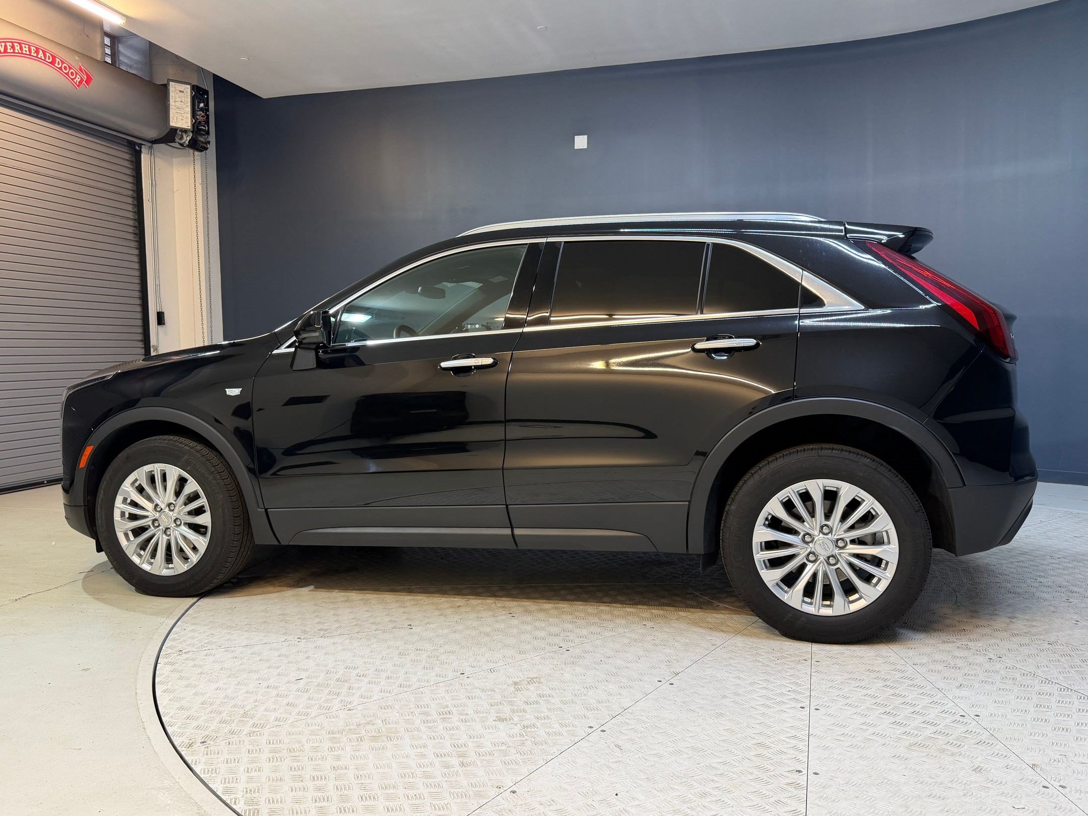 XT4 Luxury SUV
