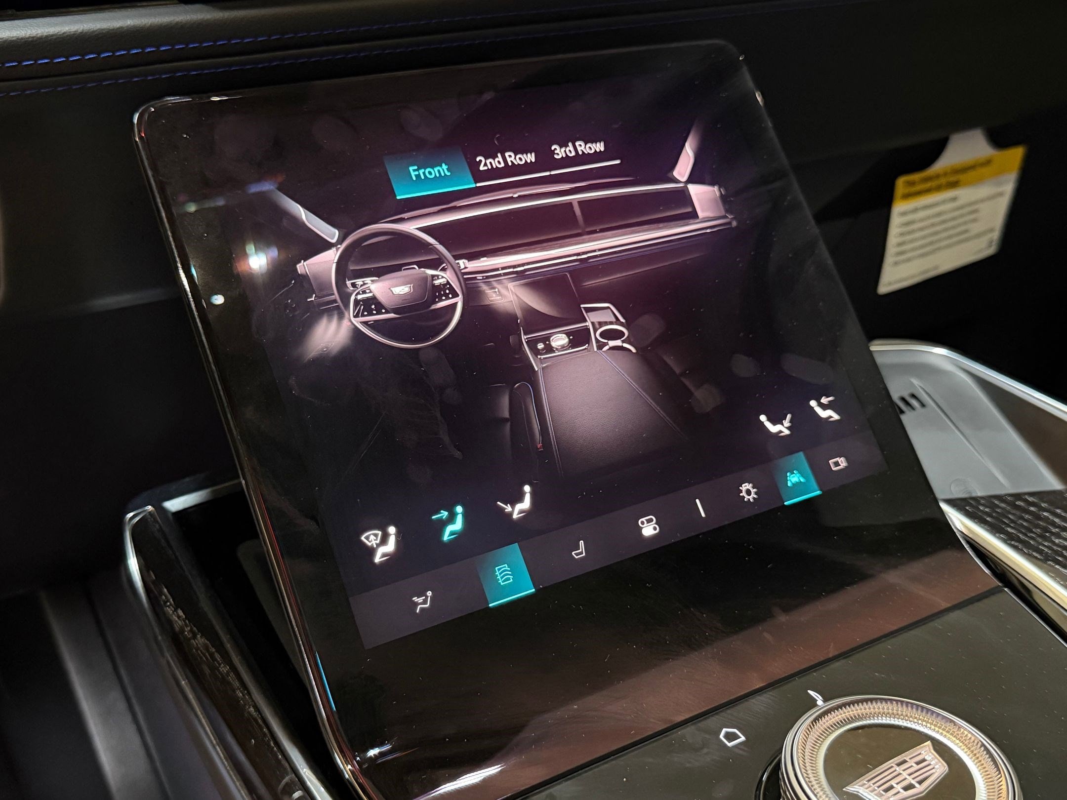 2025 Cadillac Escalade IQ Sport 1 - Photo 35