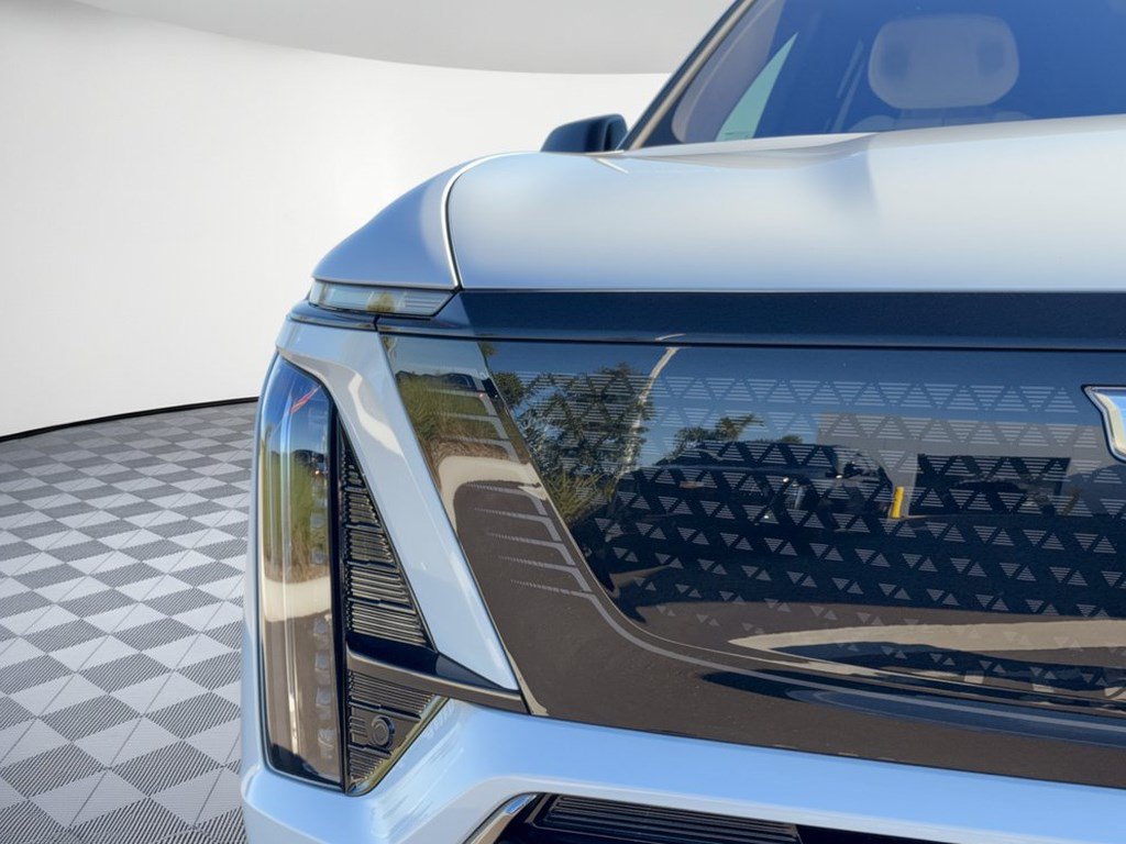 2027 Cadillac VISTIQ Sport - Photo 12