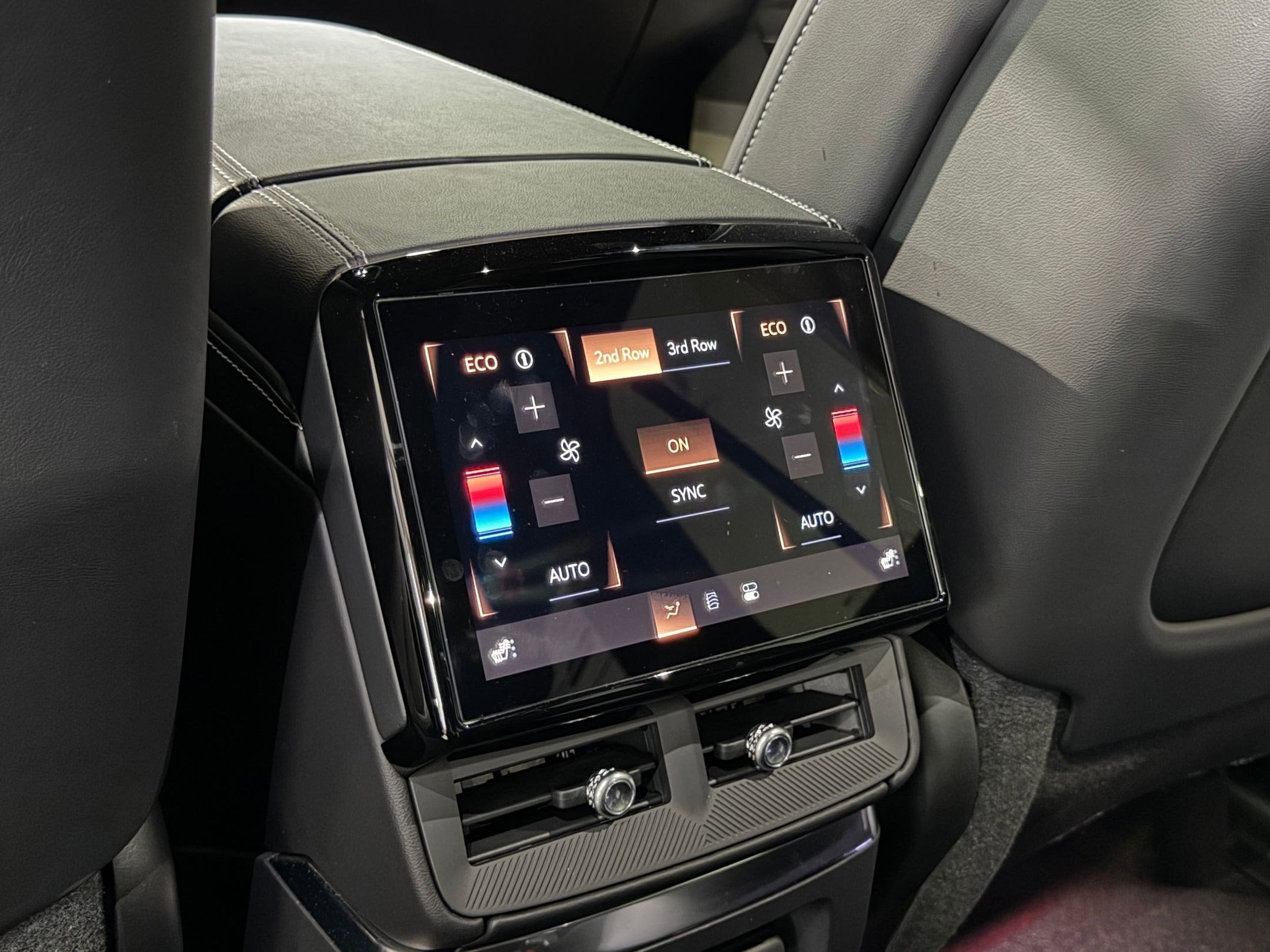 2026 Cadillac VISTIQ Sport - Photo 42