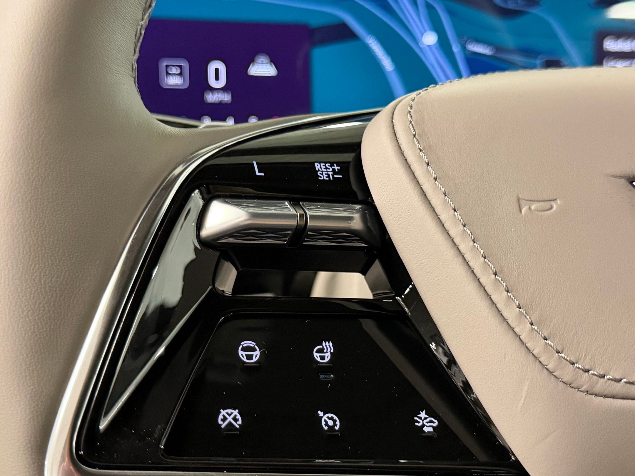 2026 Cadillac Escalade Platinum Sport - Photo 15