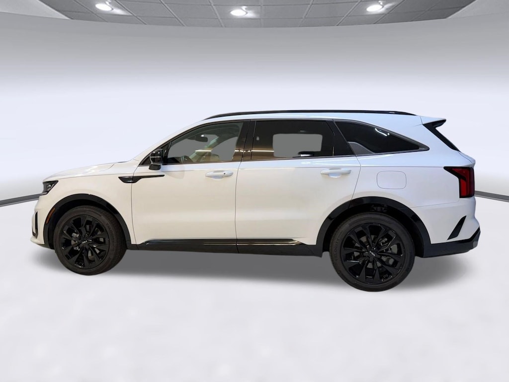 Used 2023 Kia Sorento SX