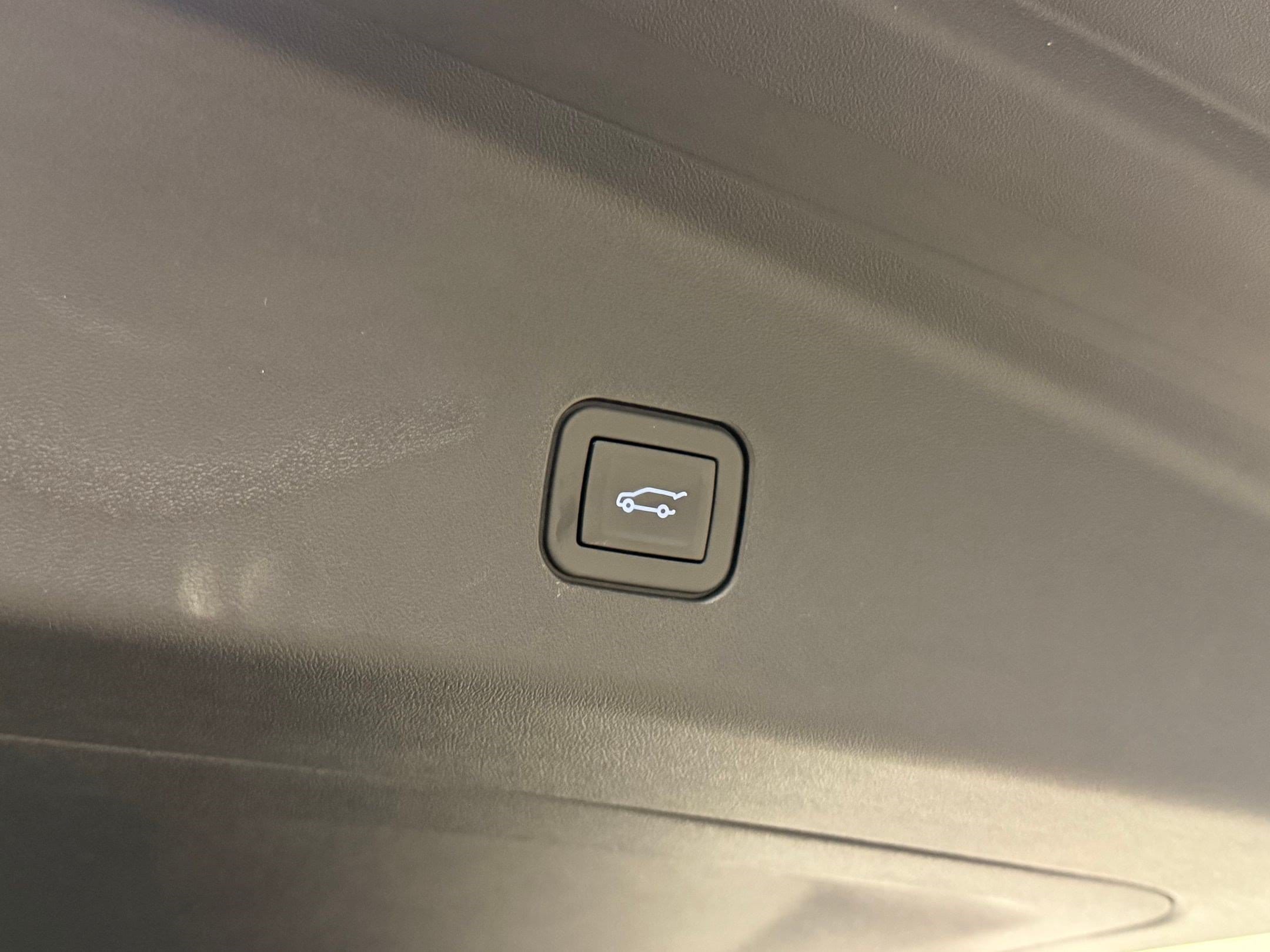 2026 Cadillac VISTIQ Sport - Photo 24
