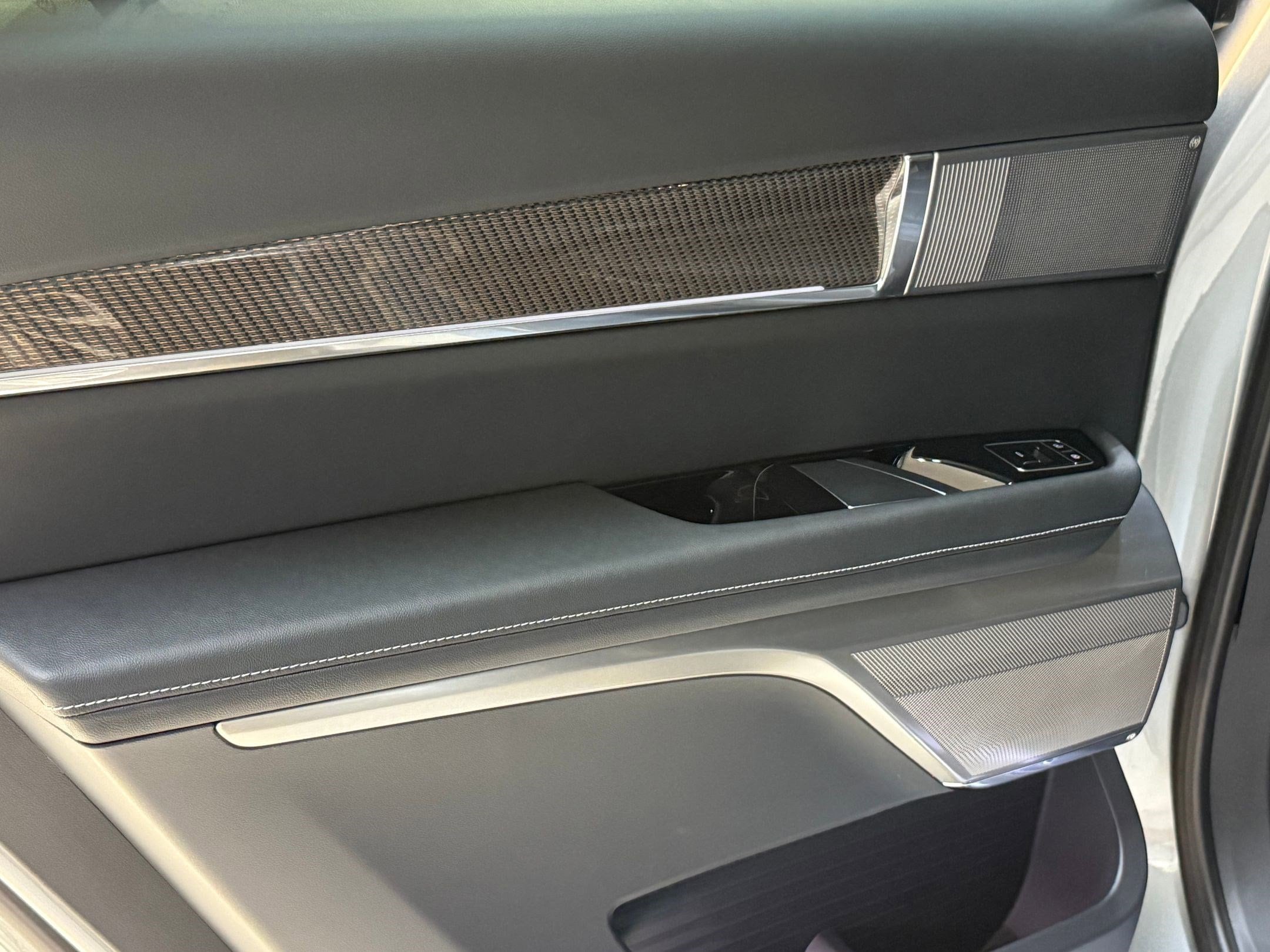2026 Cadillac VISTIQ Luxury - Photo 41