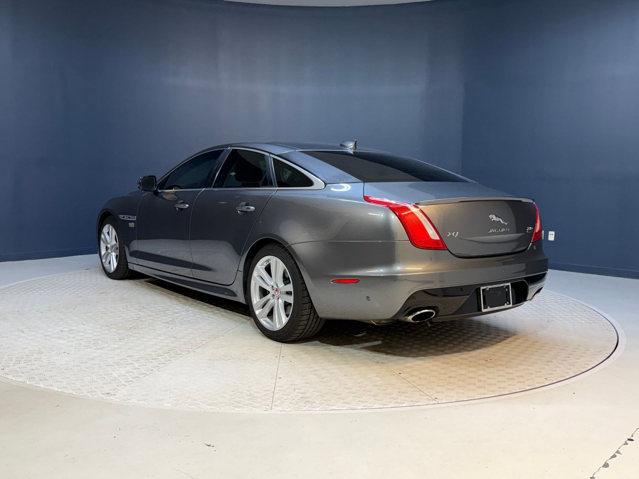 XJ XJ R-Sport
