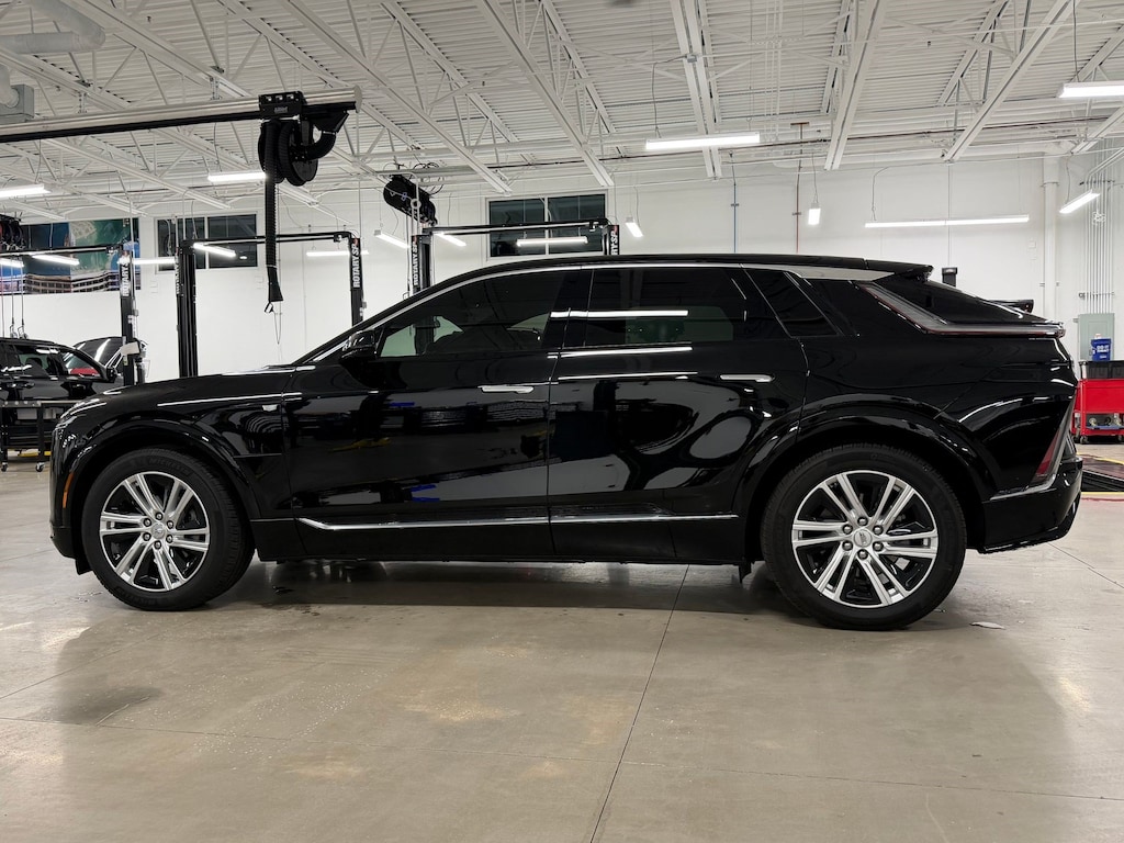Used 2024 CADILLAC LYRIQ Tech SUV