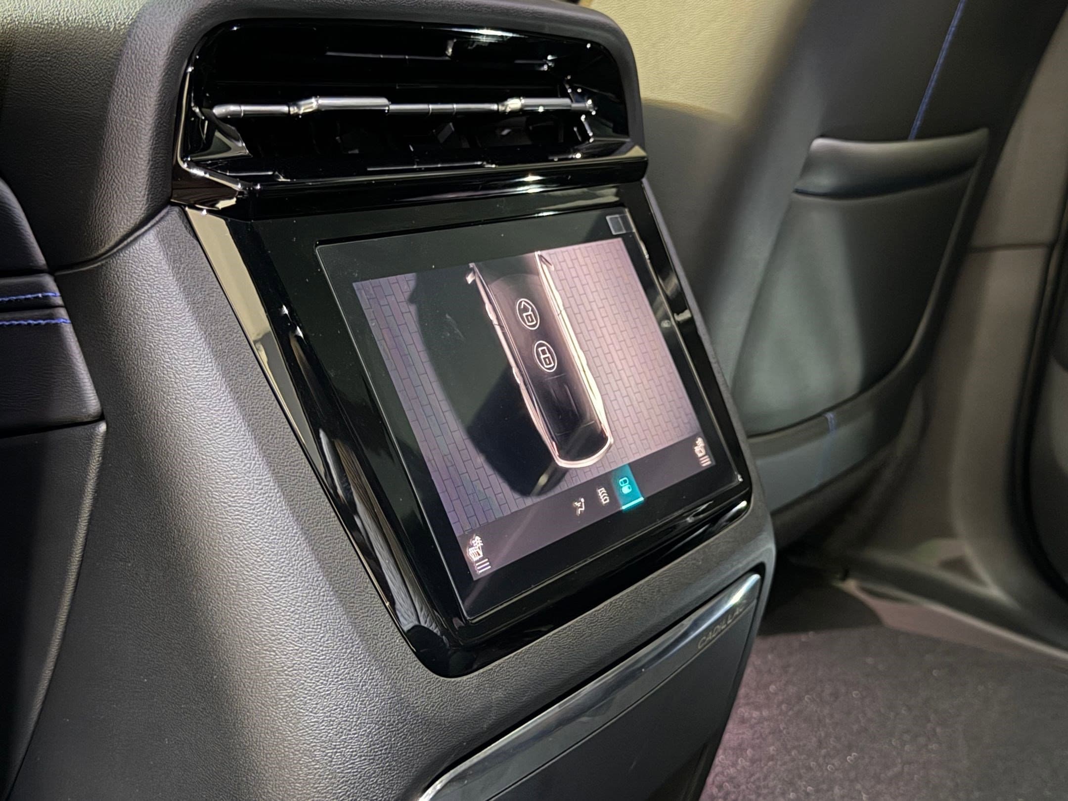 2026 Cadillac Escalade IQ Luxury - Photo 47