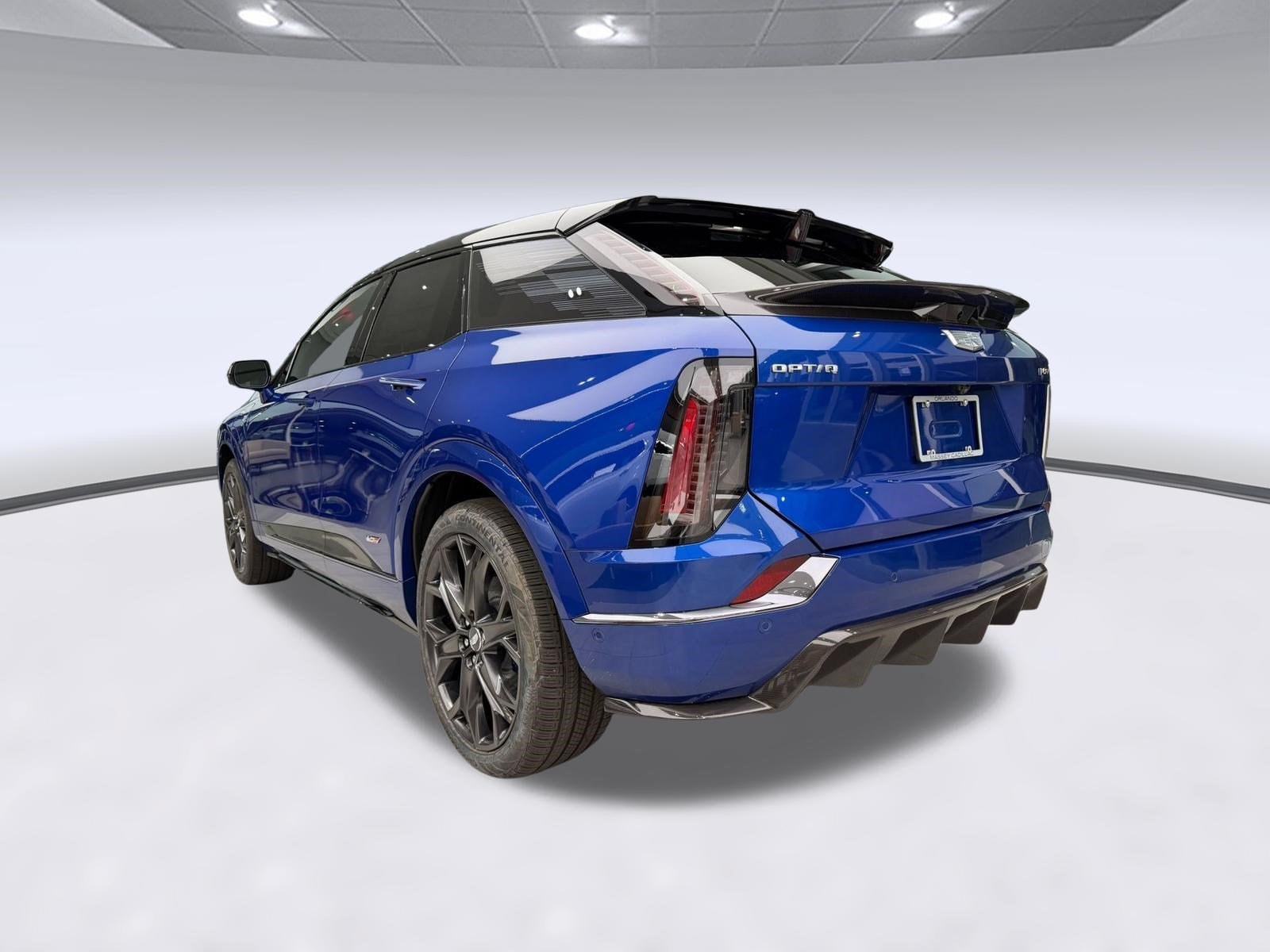 2027 Cadillac OPTIQ V-Series - Photo 3