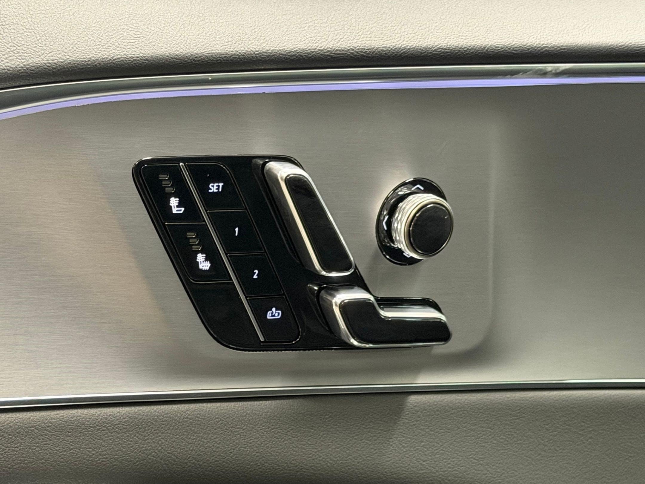2027 Cadillac LYRIQ Sport - Photo 19