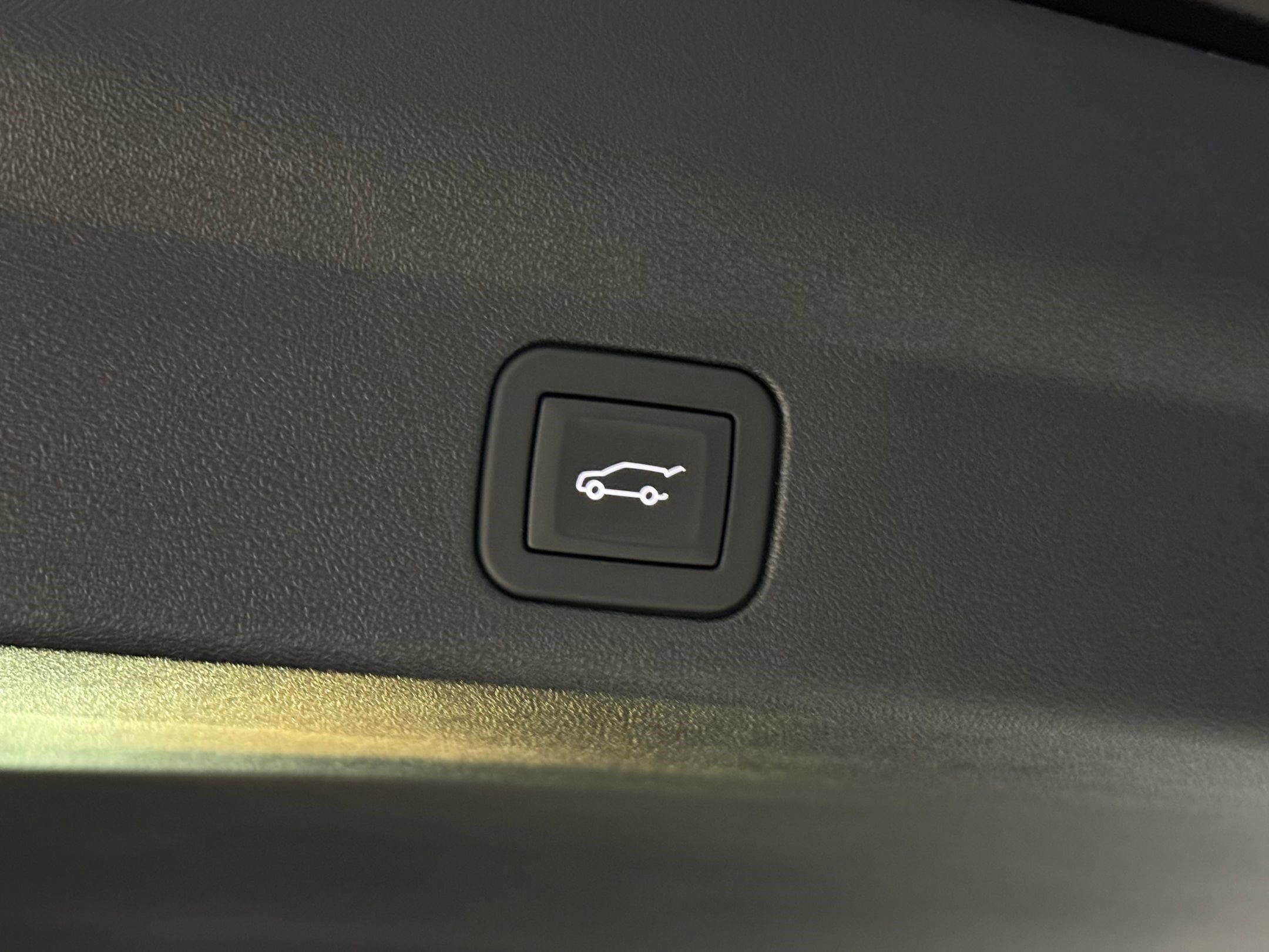 2025 Cadillac Escalade IQ Sport 2 - Photo 52