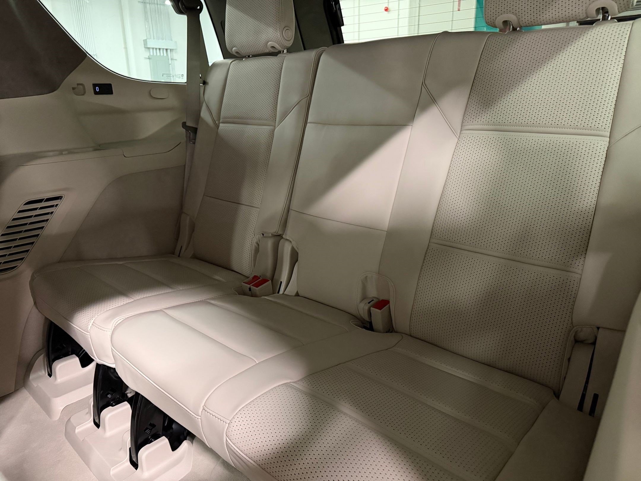 2026 Cadillac Escalade Platinum Sport - Photo 57