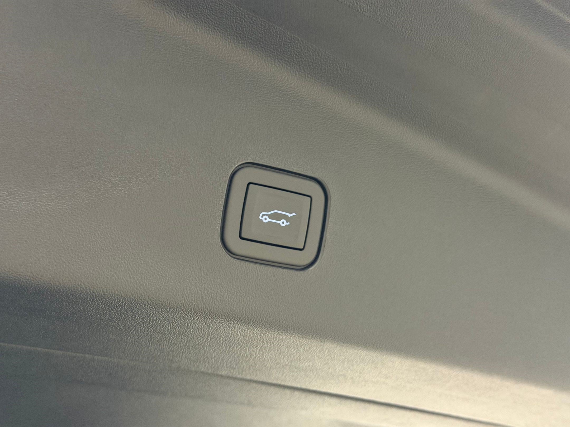 2027 Cadillac VISTIQ Sport - Photo 24