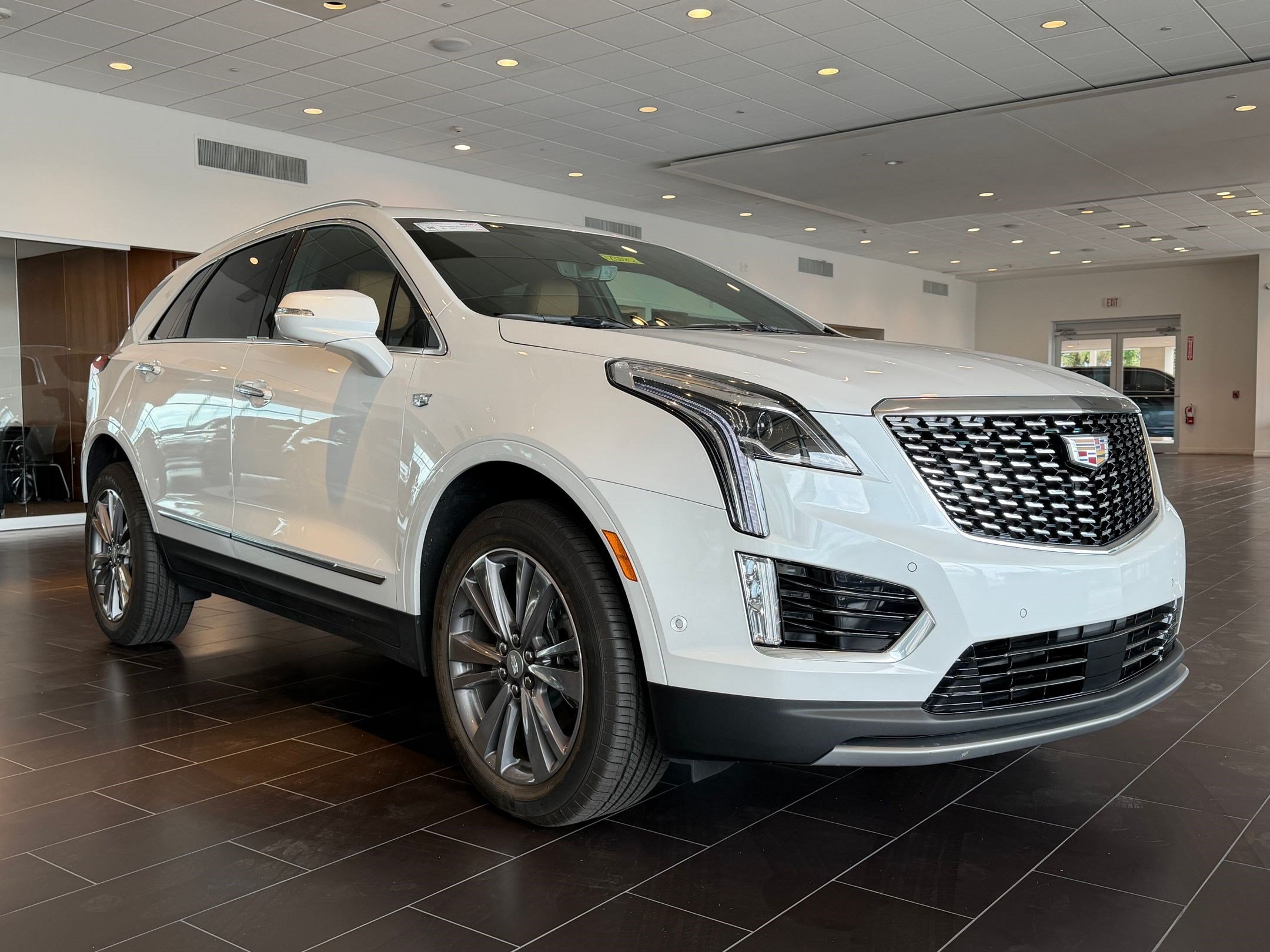 XT5 Premium Luxury SUV
