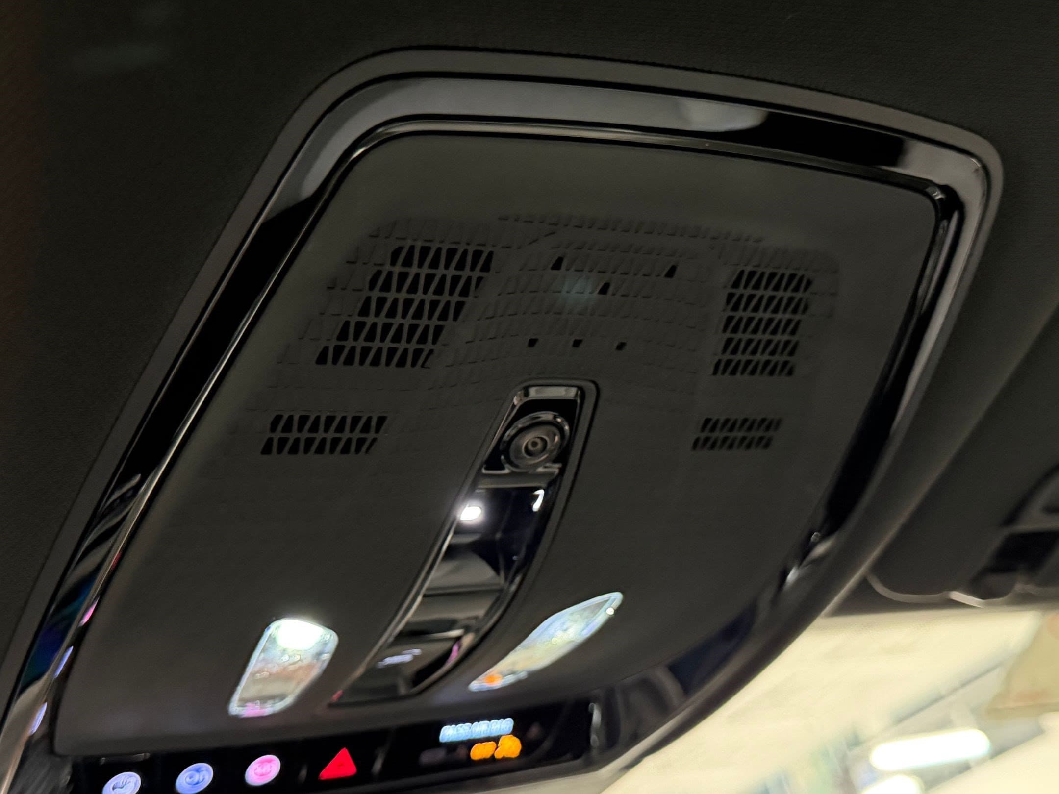 2027 Cadillac LYRIQ Sport - Photo 23