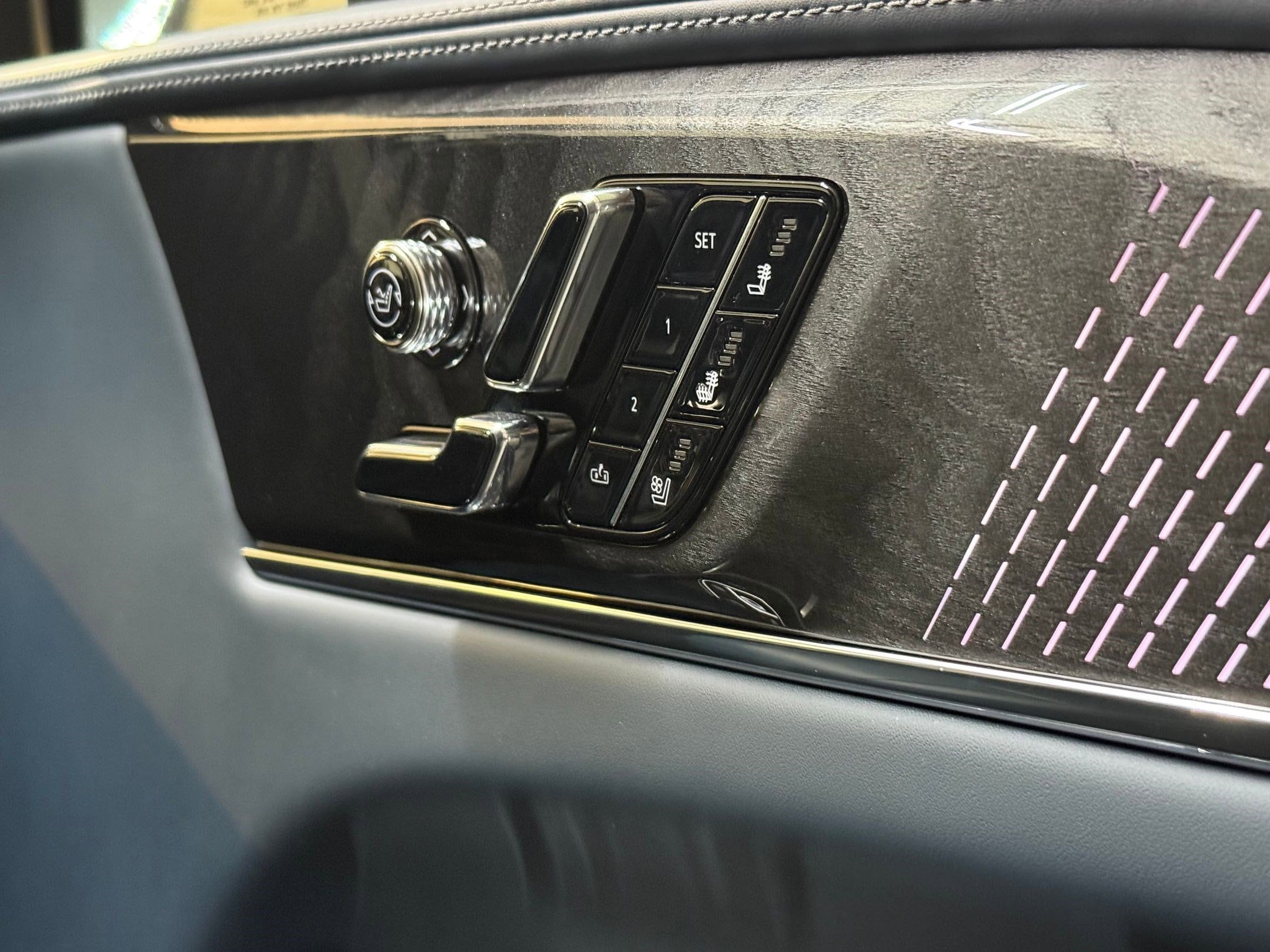 2025 Cadillac Escalade IQ Sport 2 - Photo 57
